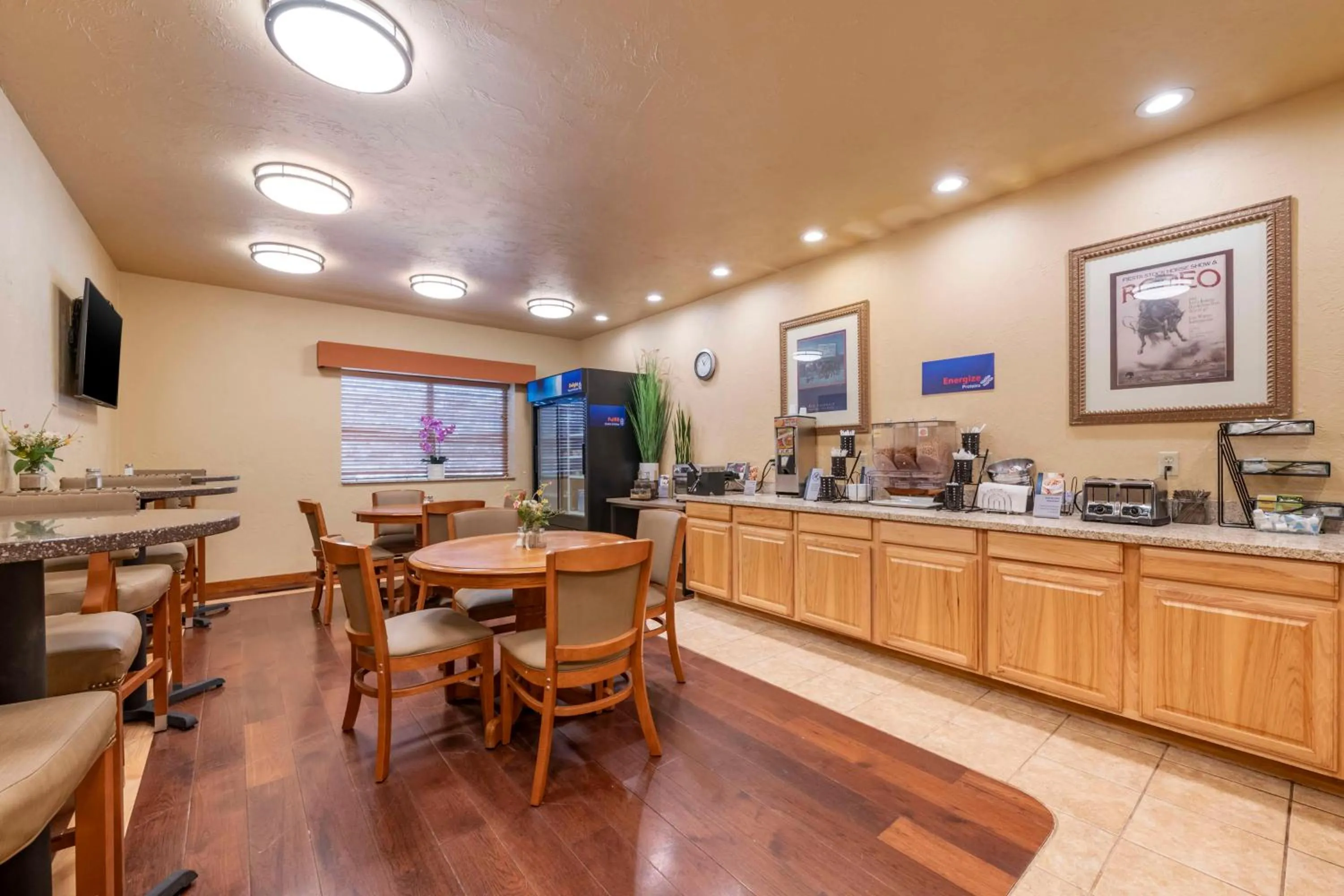 Breakfast in Best Western Devils Tower Inn