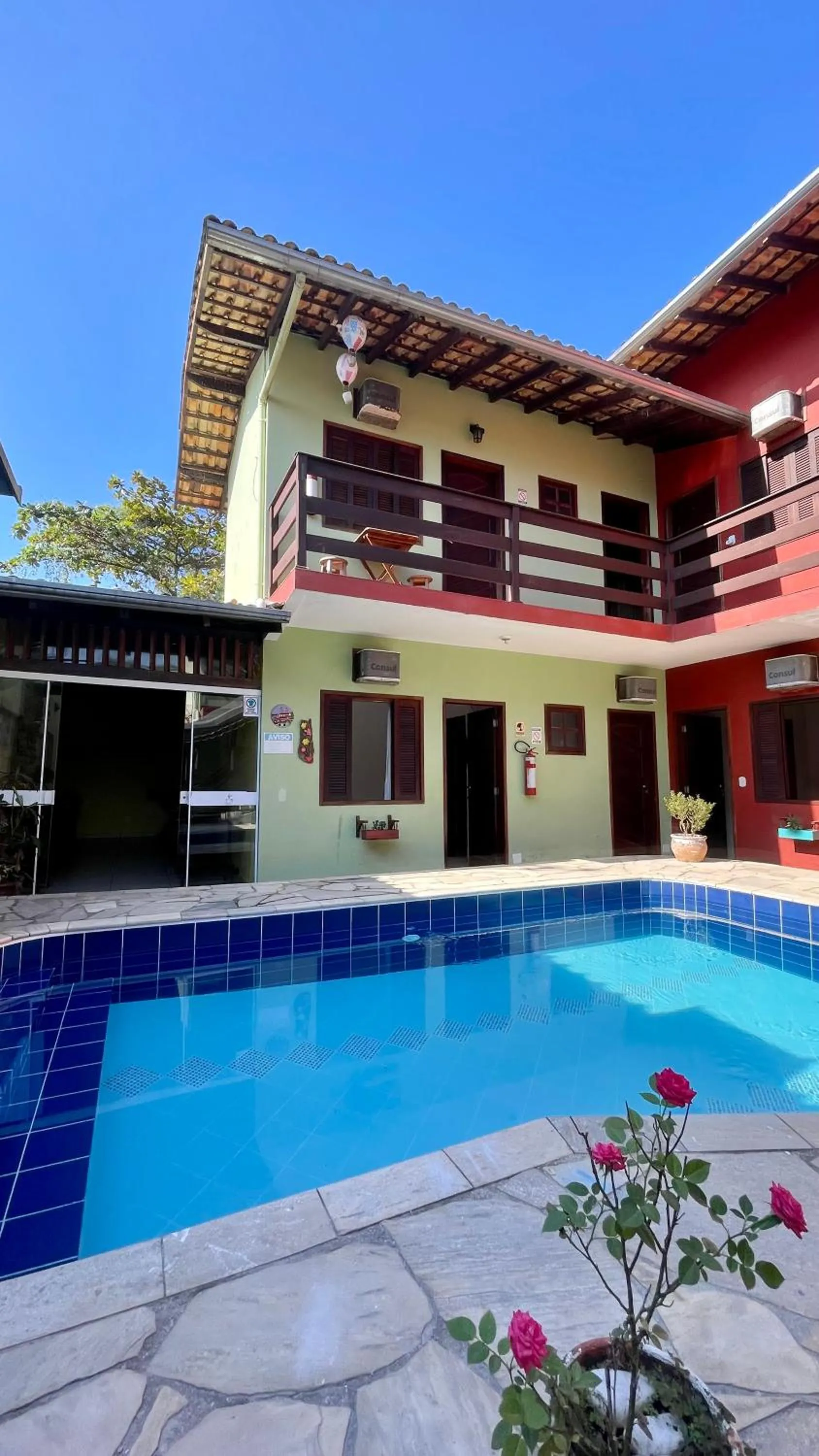 Swimming pool in Pousada Cores Do Mar