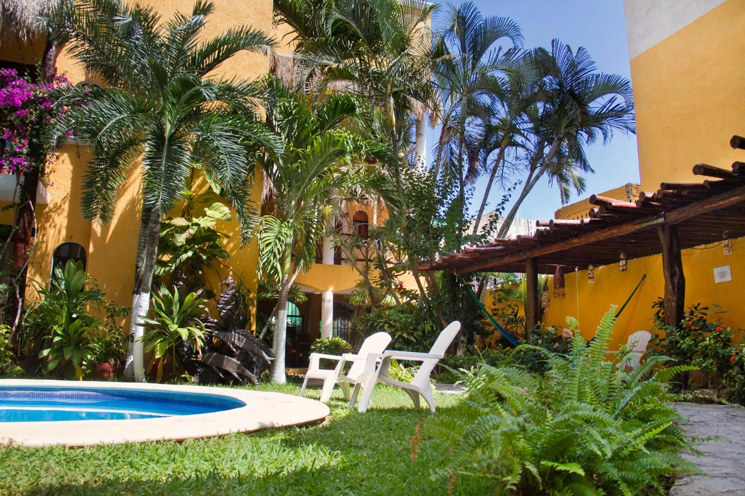 Garden in Hotel Bosque Caribe, 5th Av. zone