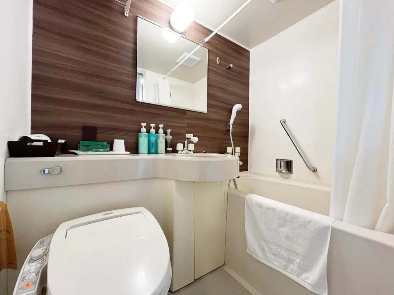 Photo of the whole room in Hotel Route-Inn Tokyo Asagaya