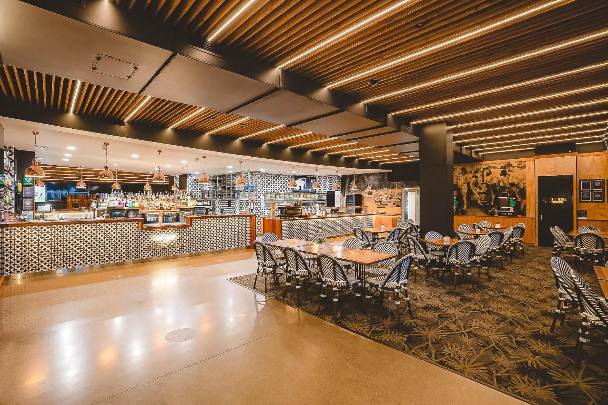 Dining area in Airlie Beach Hotel