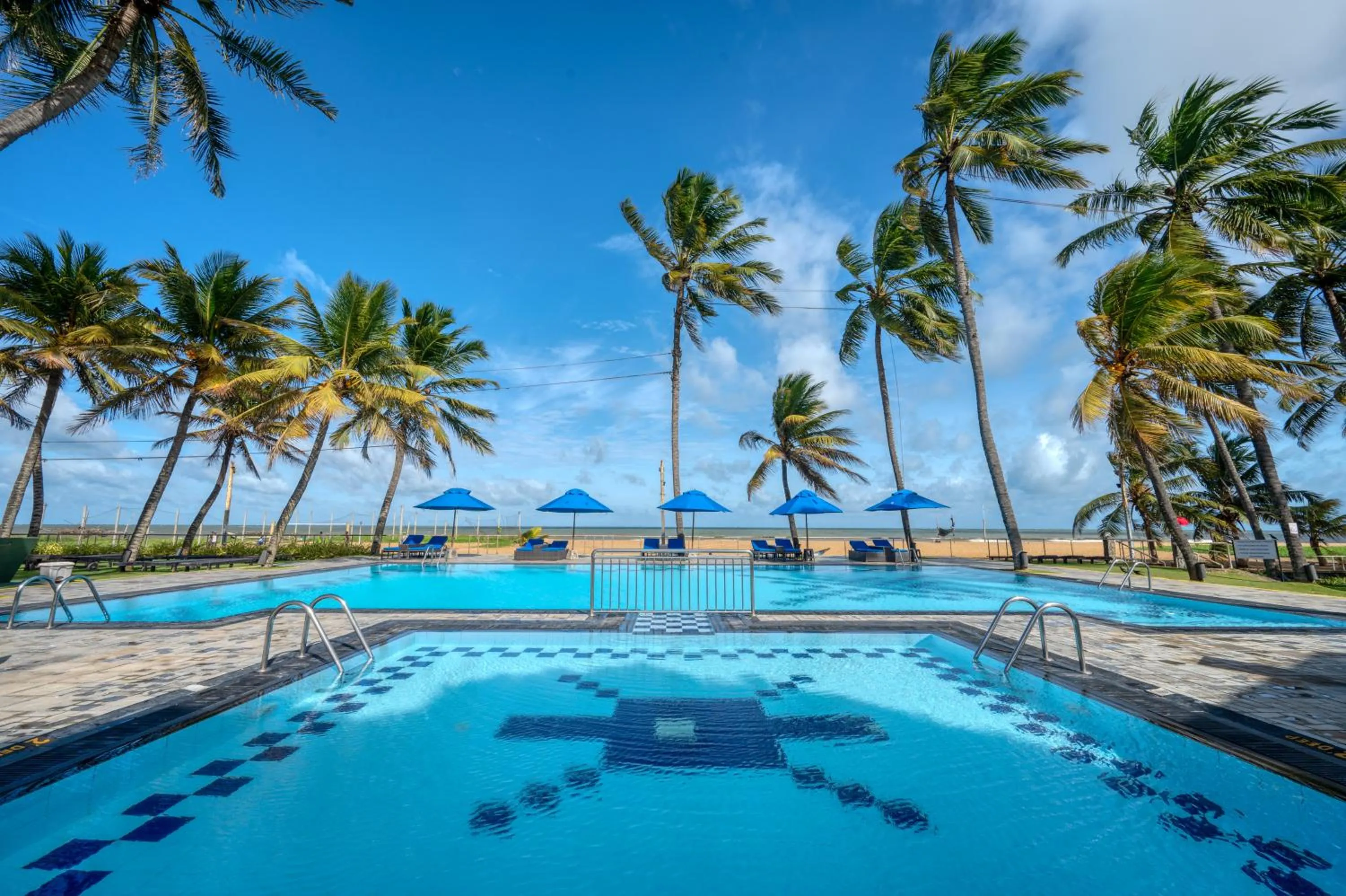 Swimming pool in Camelot Beach Hotel