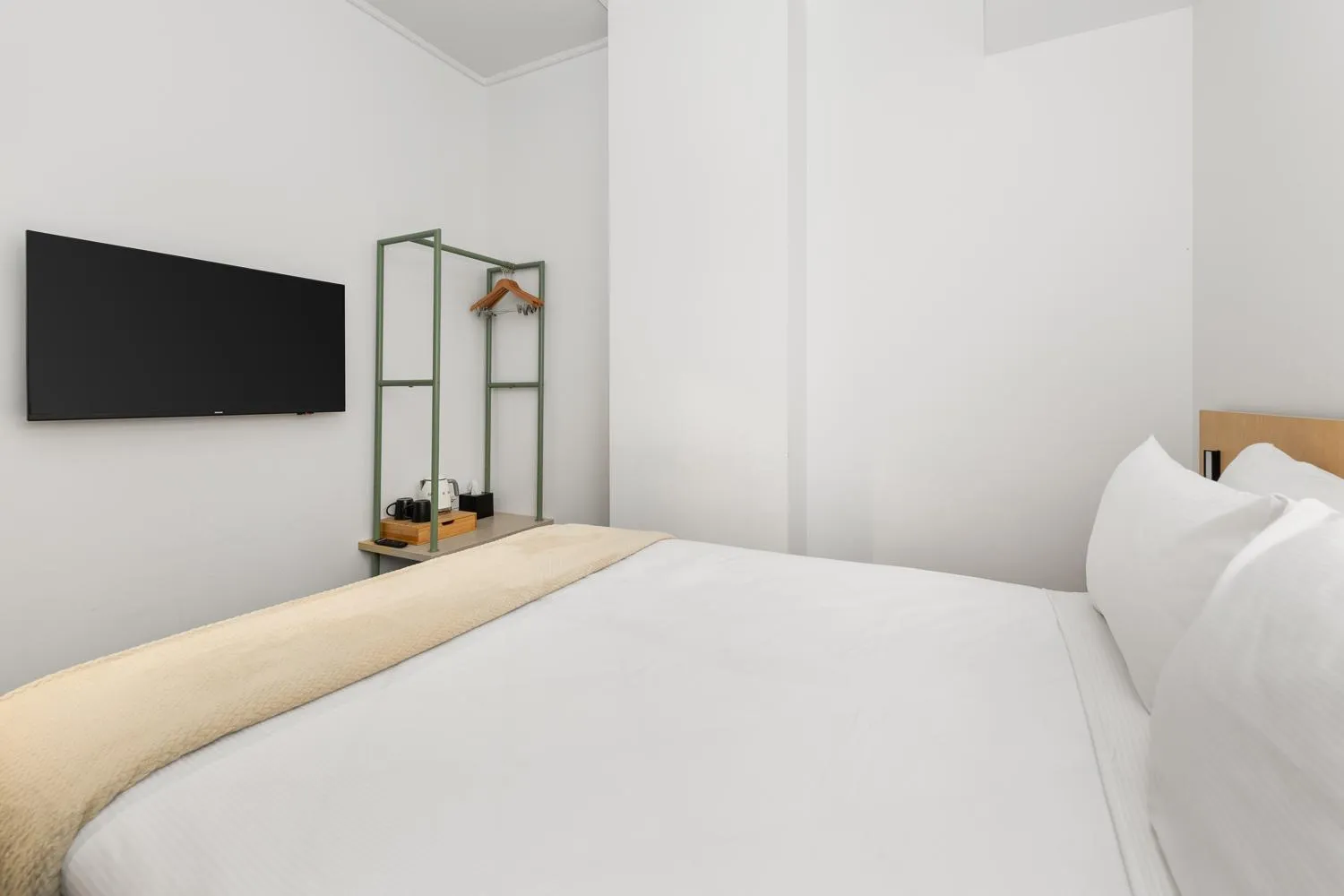 Bed in YHA Brisbane City