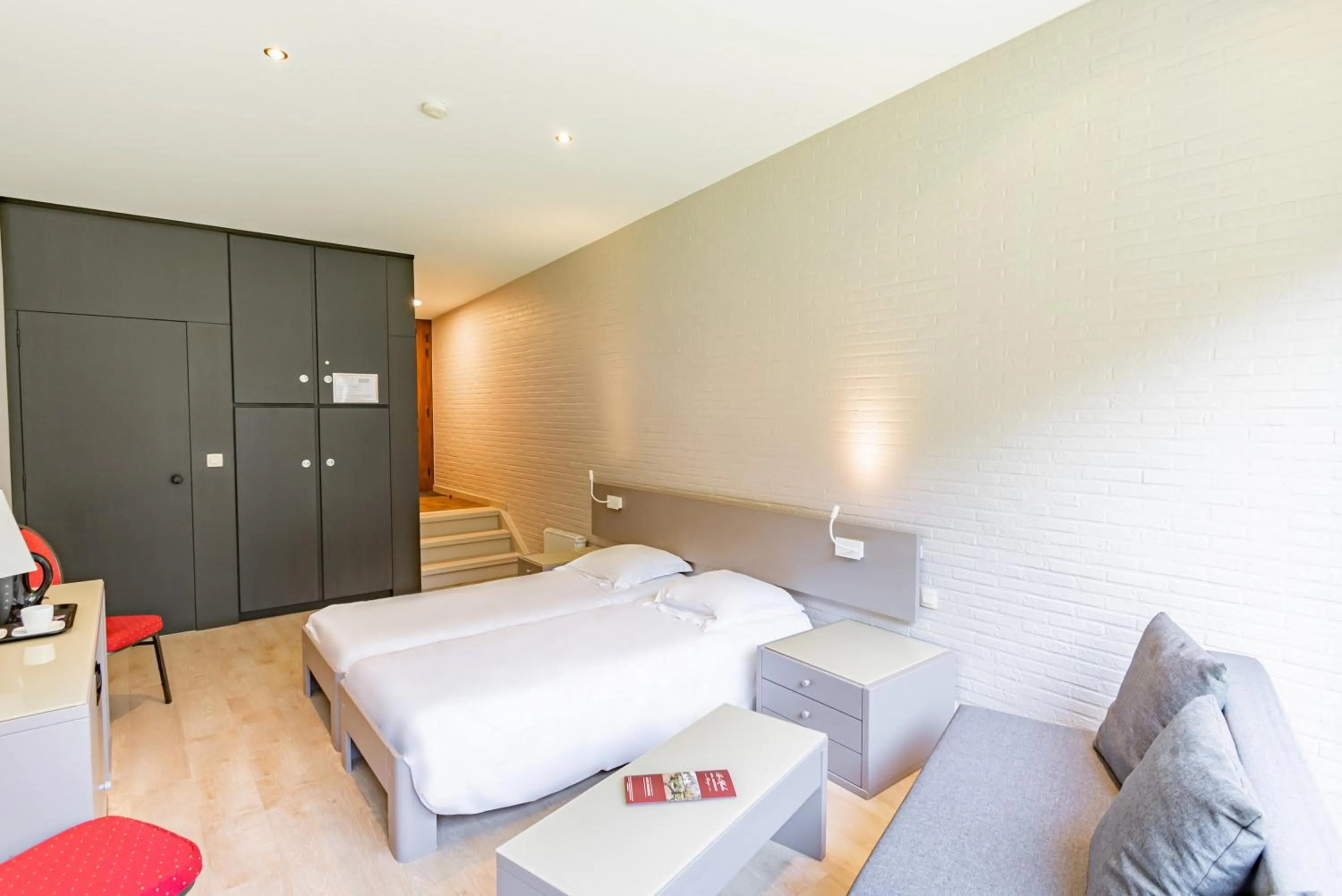 Bedroom in Les Rhodos