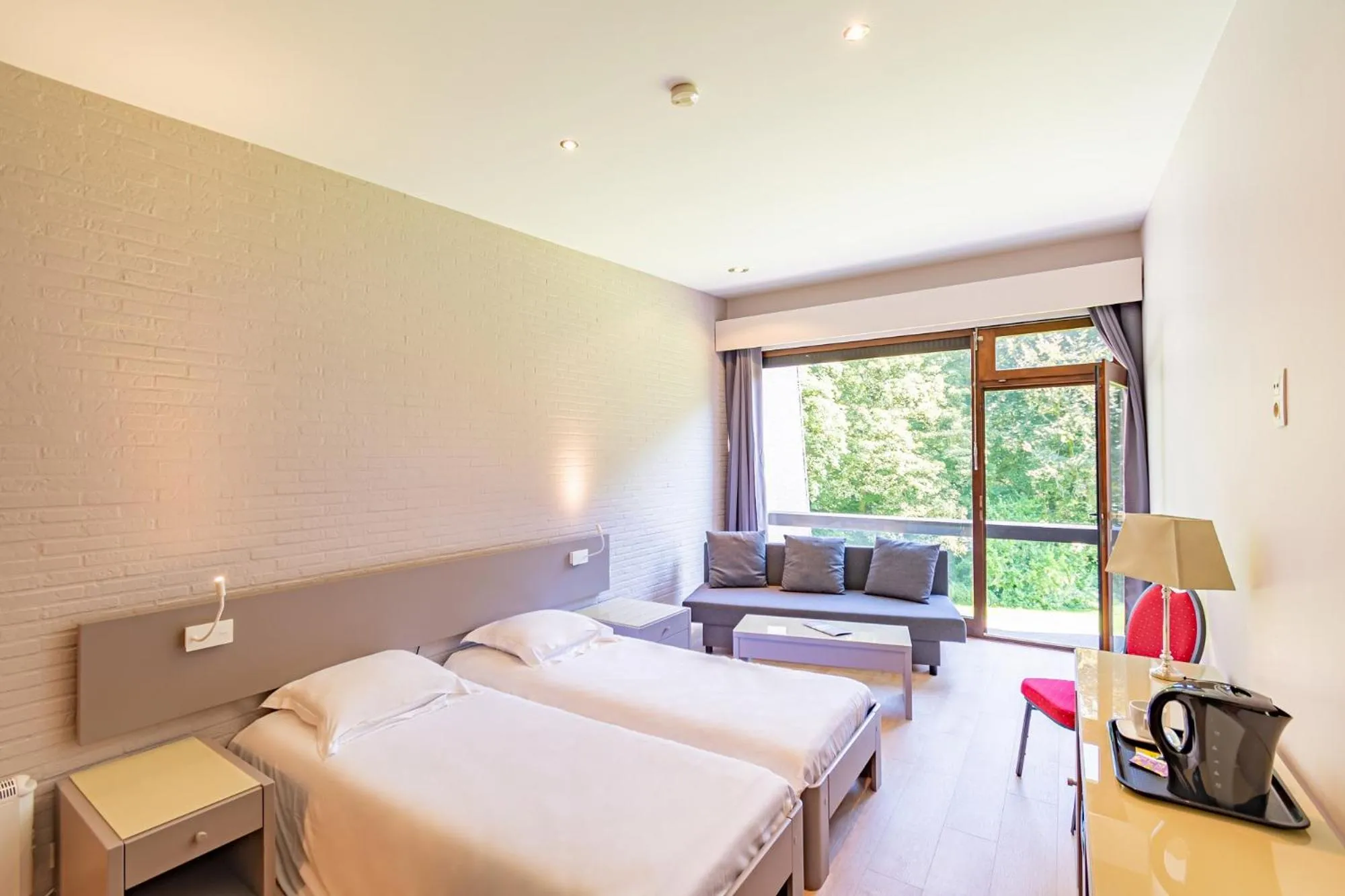 Bedroom in Les Rhodos