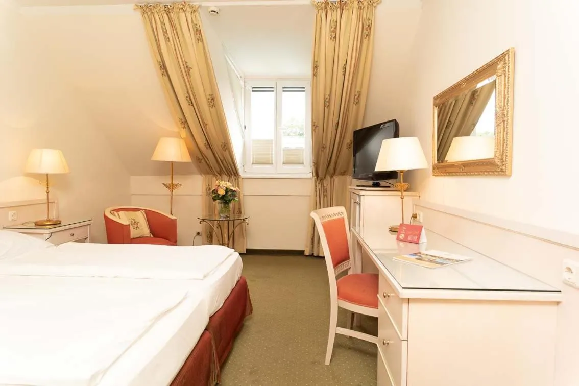 Queen Room in Hotel im Park