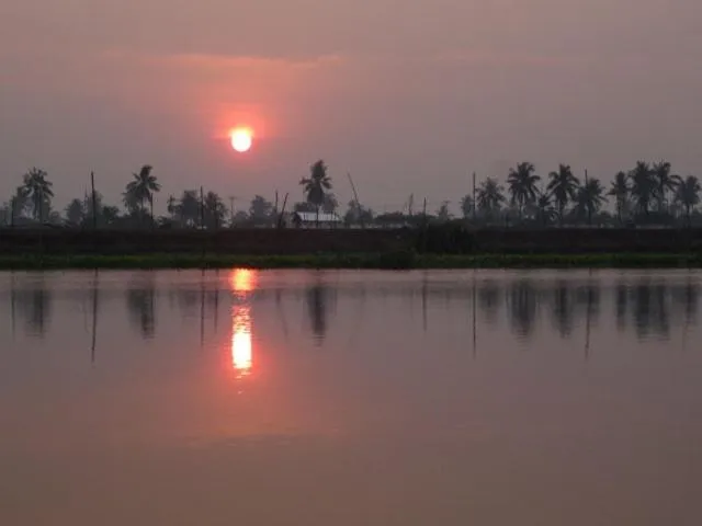Sunrise in Hidden Holiday House
