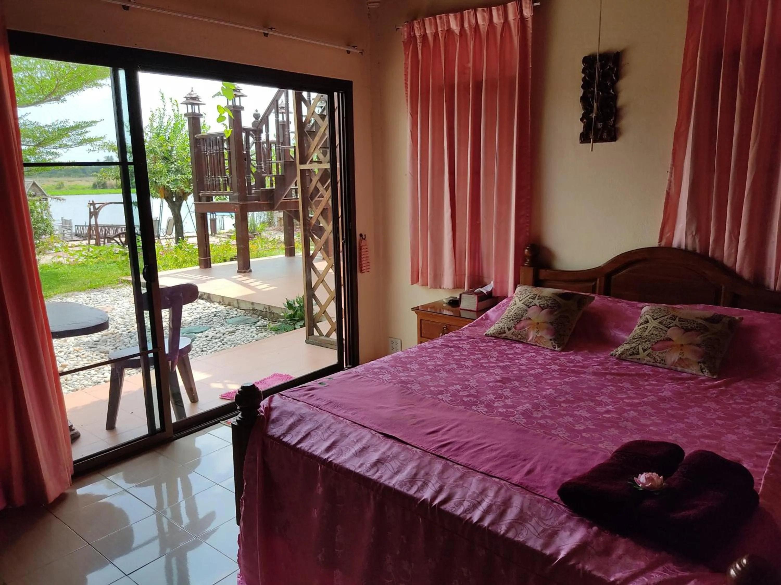 Photo of the whole room, Bed in Hidden Holiday House