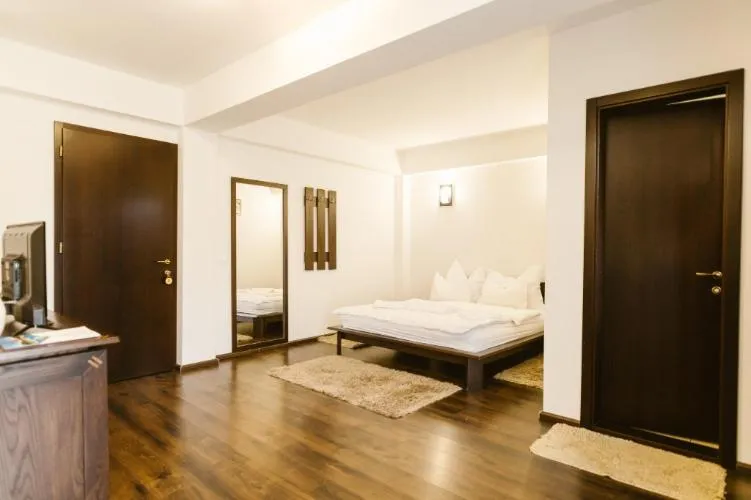 Photo of the whole room, Bed in Hanul Conitei