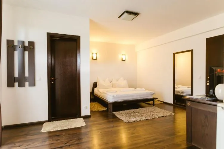 Photo of the whole room, Bed in Hanul Conitei