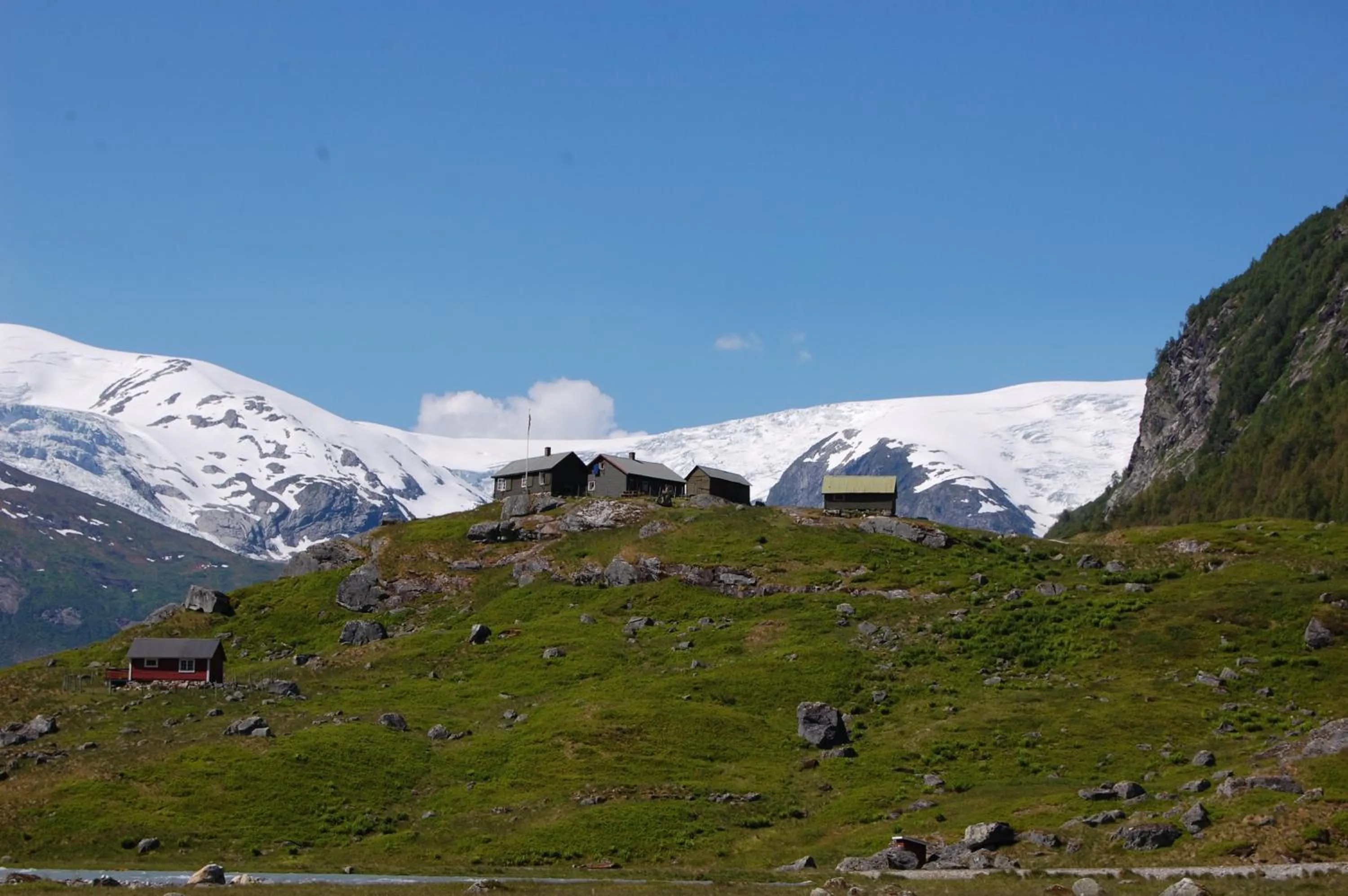 Hiking in Eikum Hotel