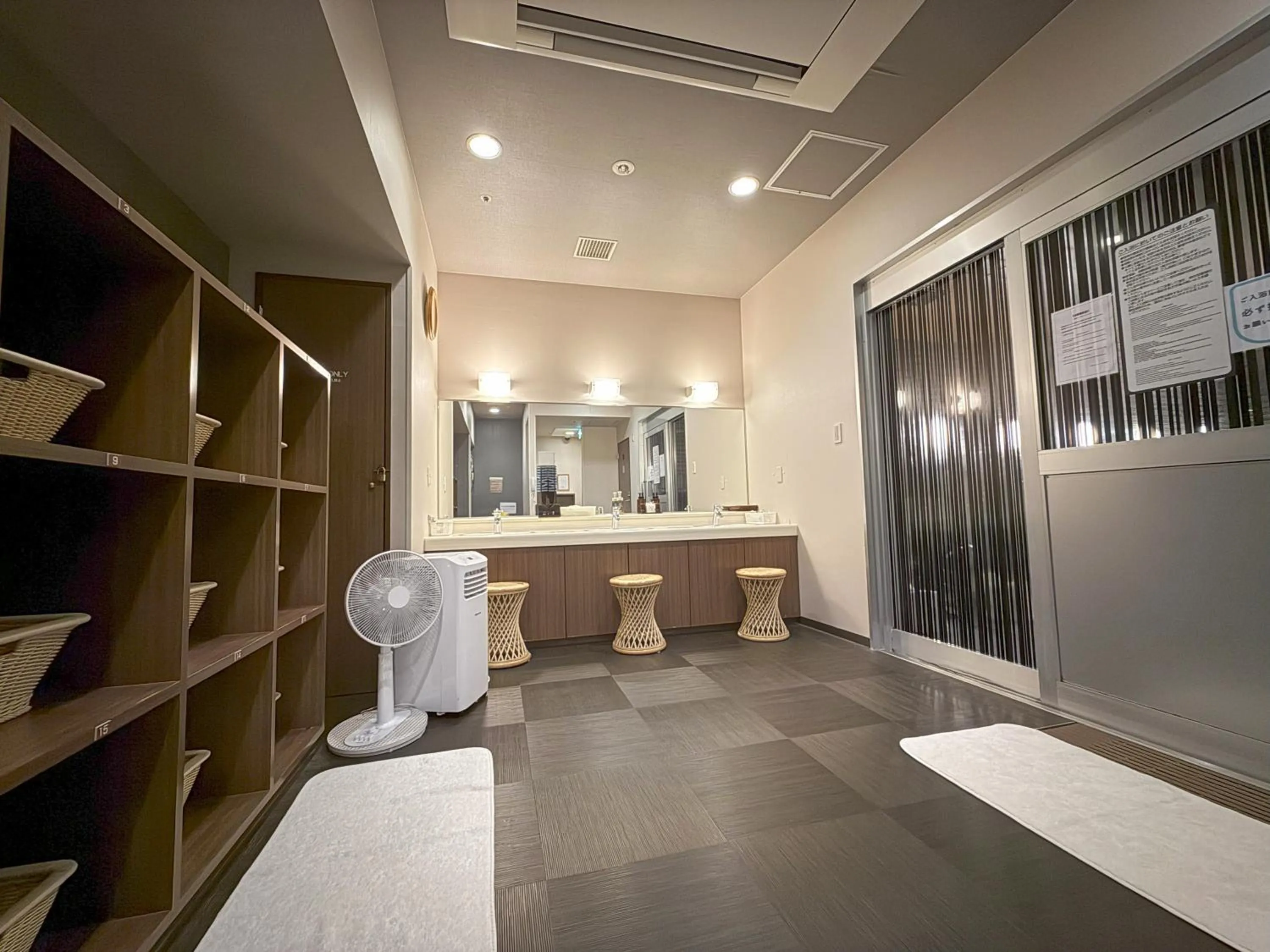 Public Bath in Hotel Route-Inn Hakata Ekimae -Hakataguchi-