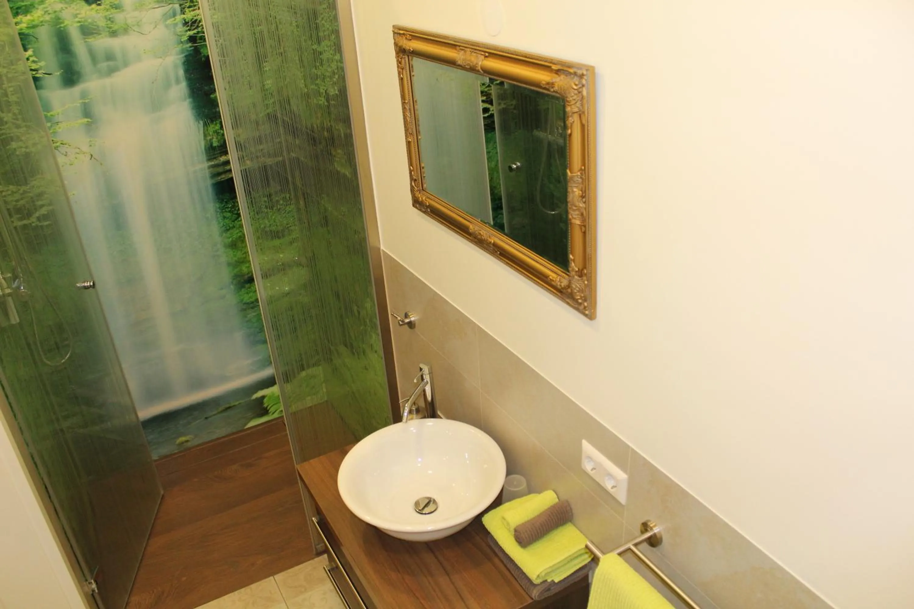 Shower in Waldhotel Rainau