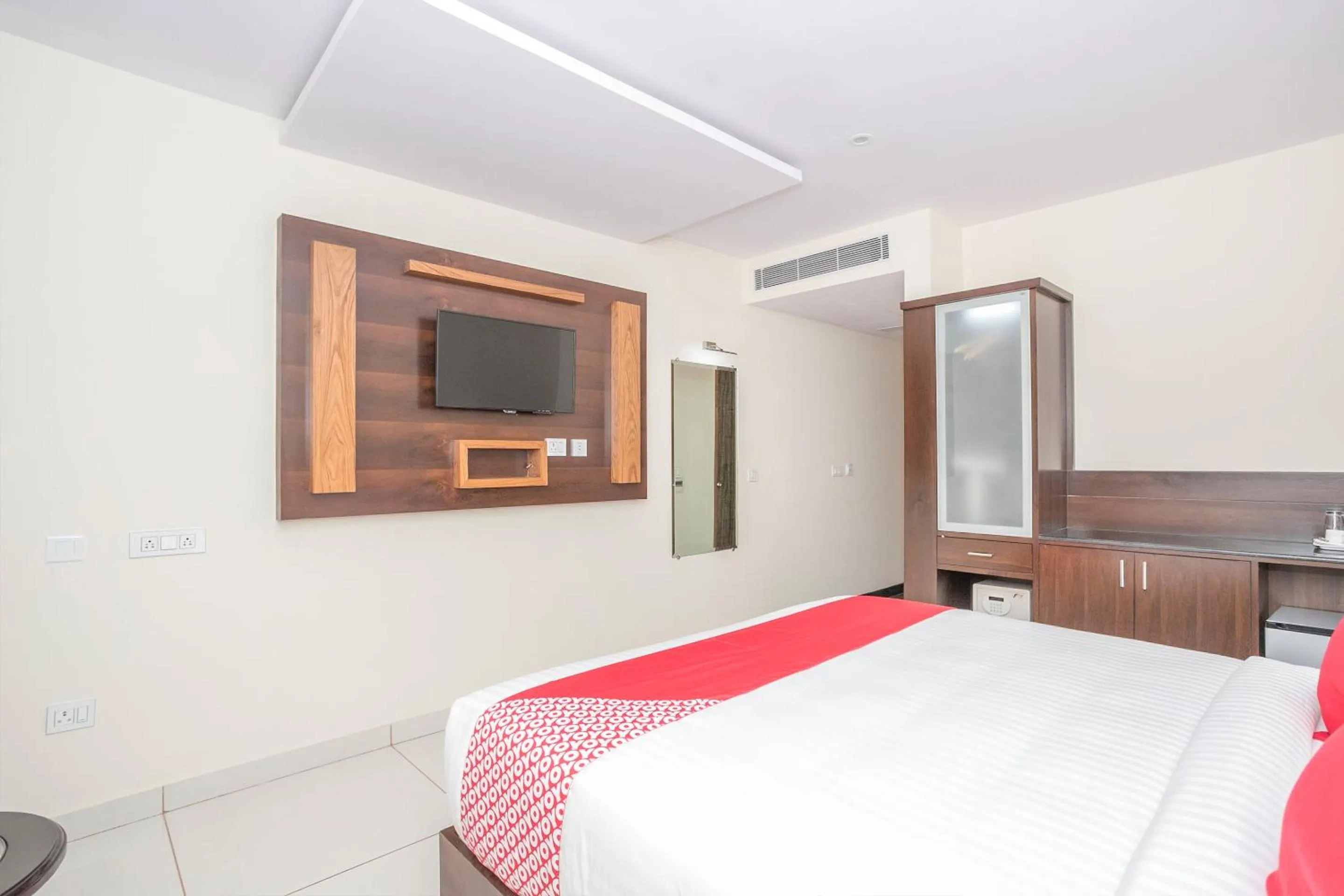 Bedroom, Bed in Super Hotel O Ivy Dew Drops