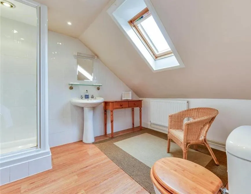 Bathroom in TwoStones