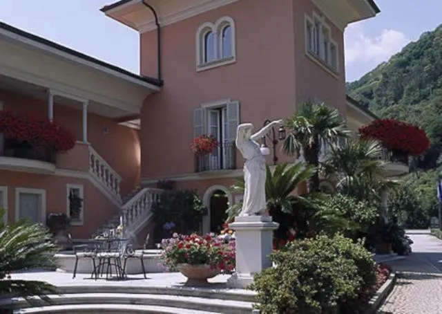 Property building in Hotel Villa Delle Palme