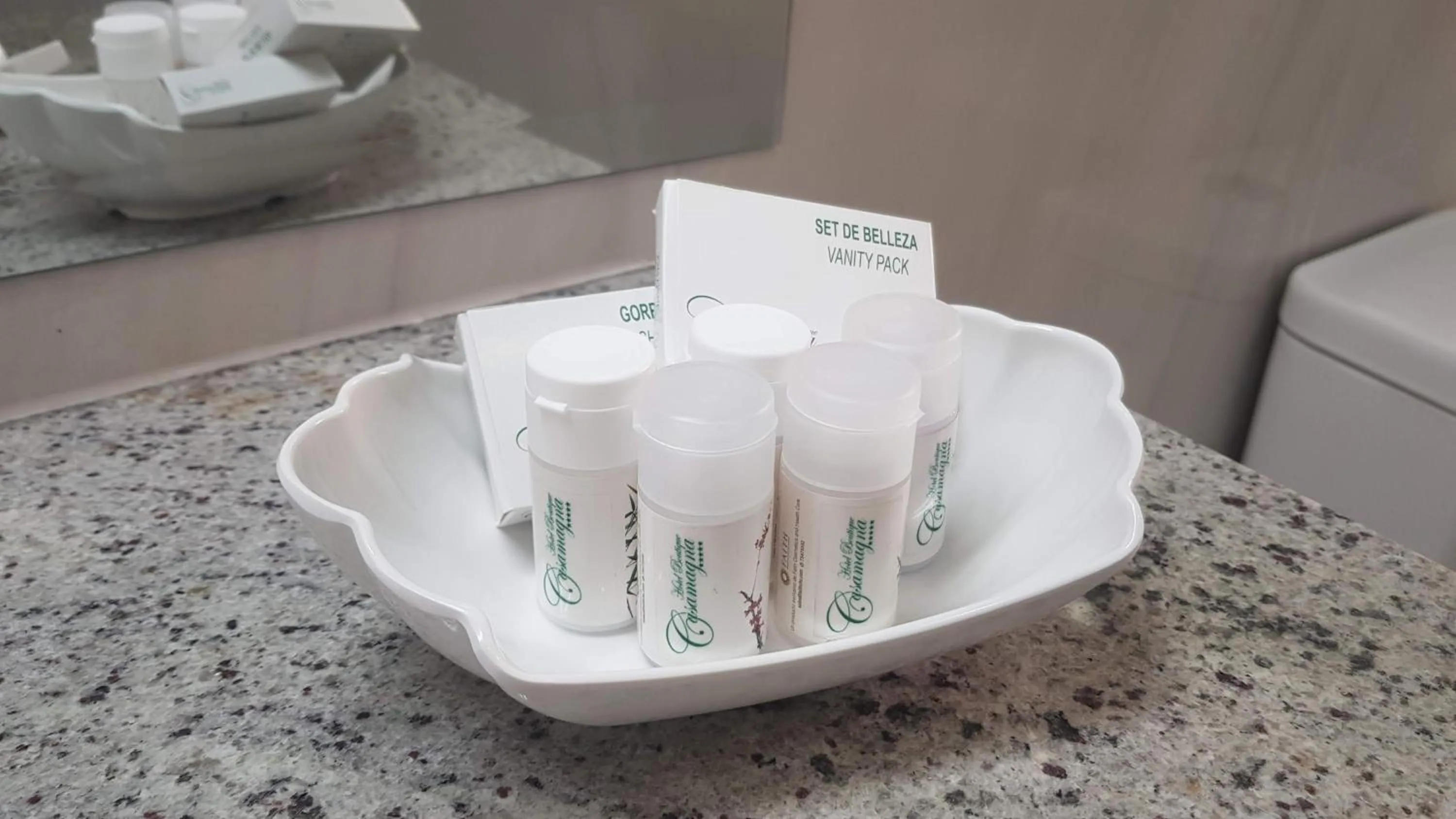 Toilet in Hotel Boutique Casamagna