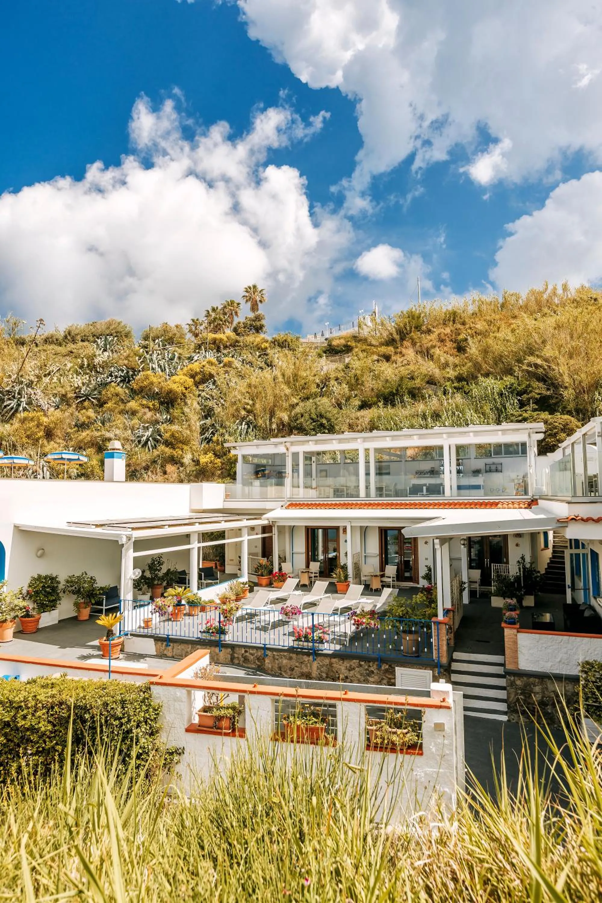 Property building in Hotel Cava Dell'Isola