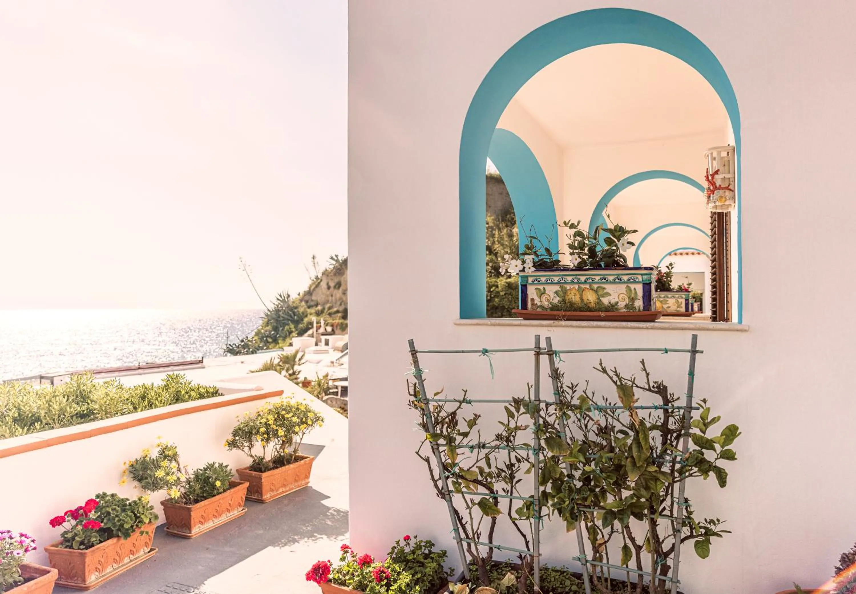 Property building in Hotel Cava Dell'Isola