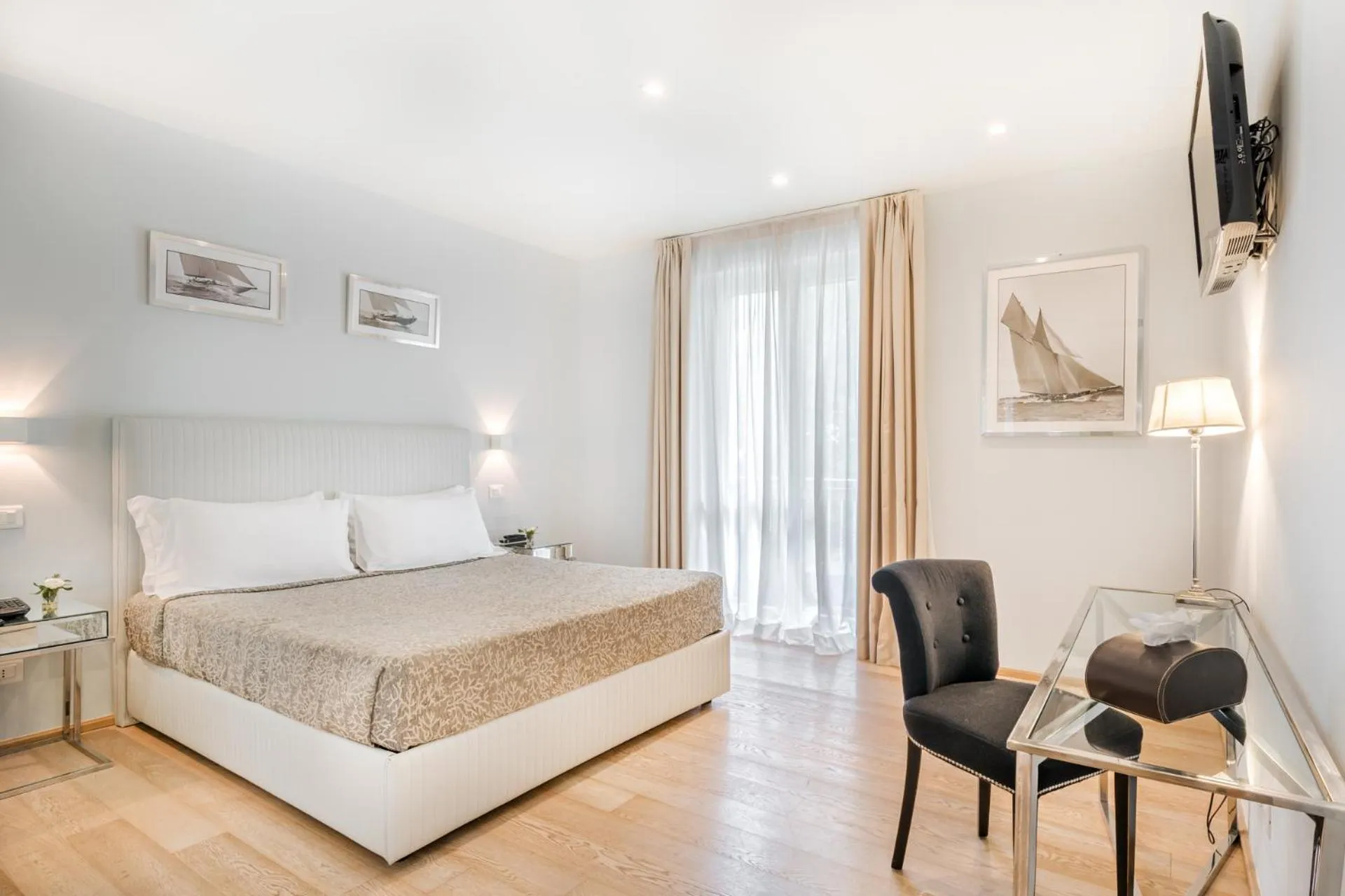 Photo of the whole room in Hotel Stella Della Versilia