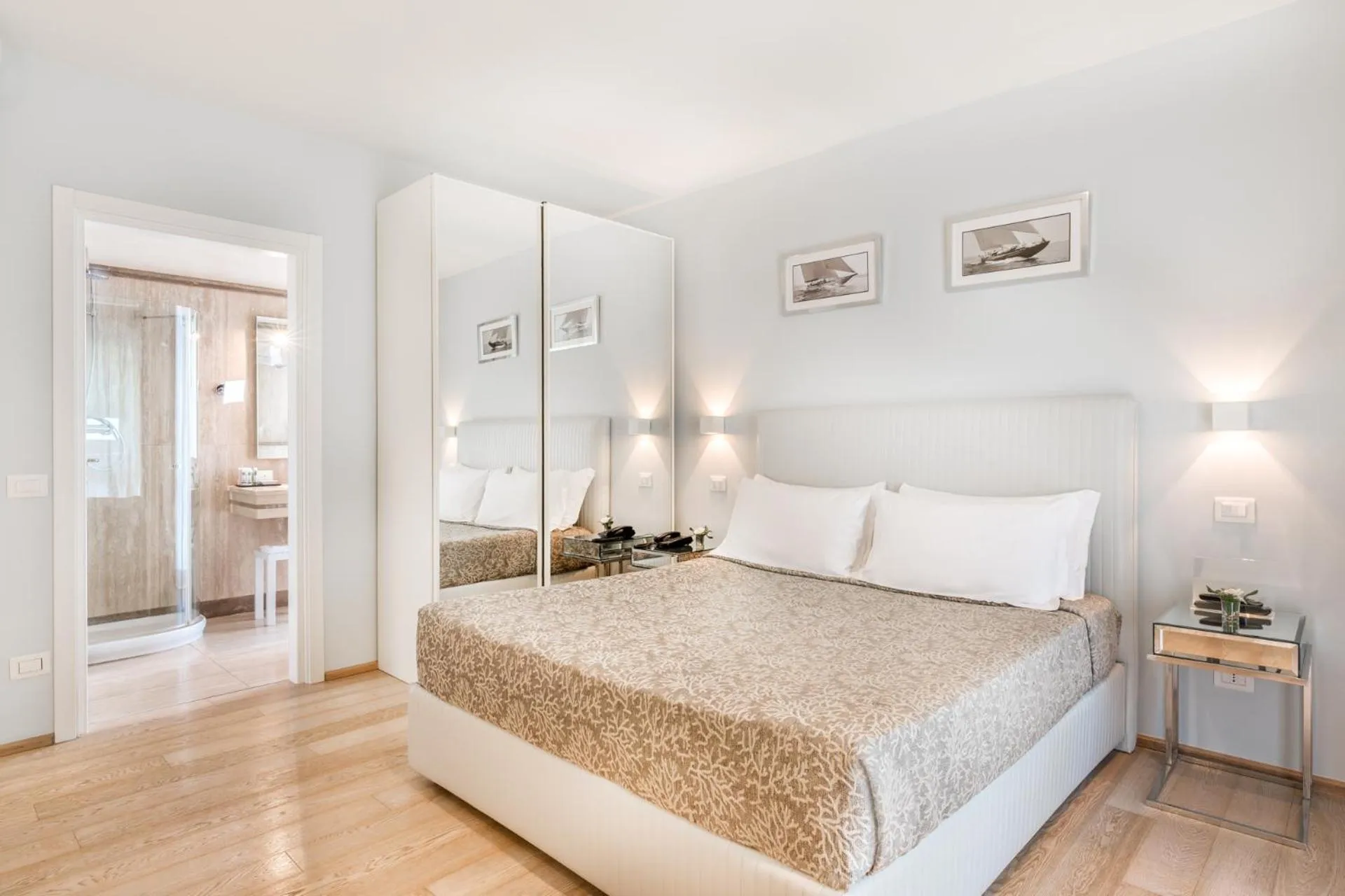 Photo of the whole room in Hotel Stella Della Versilia