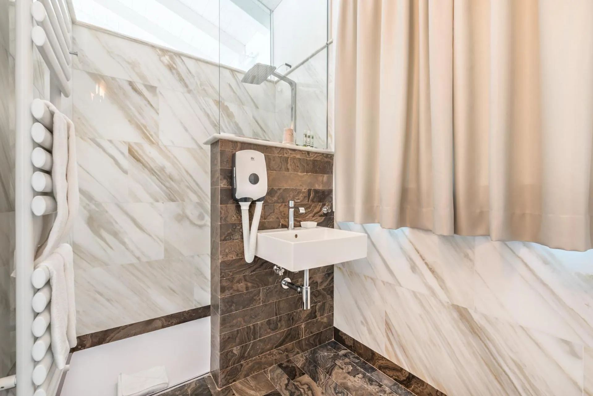 Bathroom in Hotel Stella Della Versilia