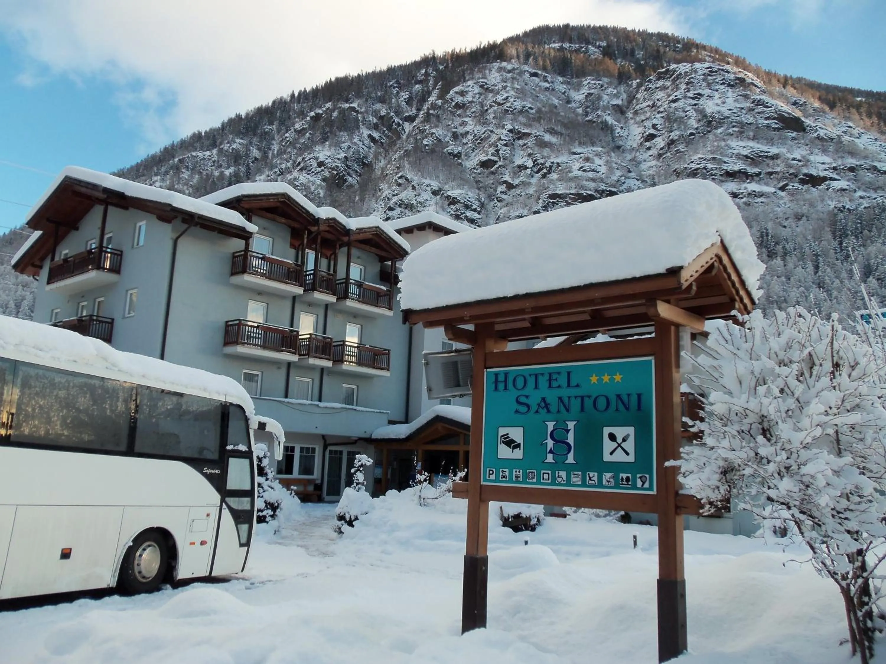 Neighbourhood in Hotel Santoni