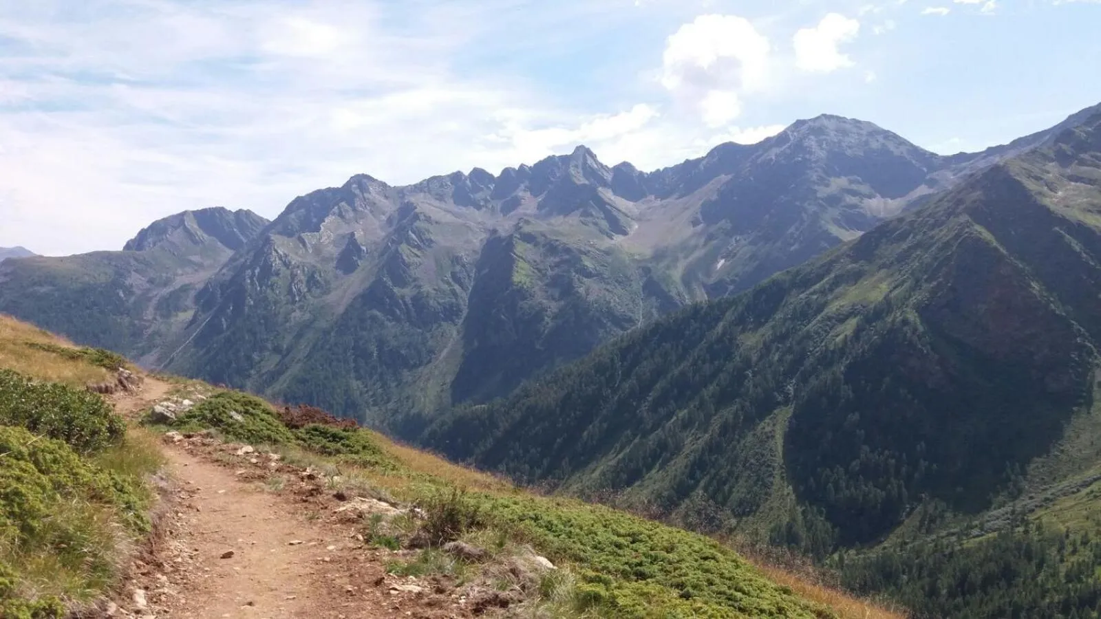 Natural landscape in Hotel Santoni