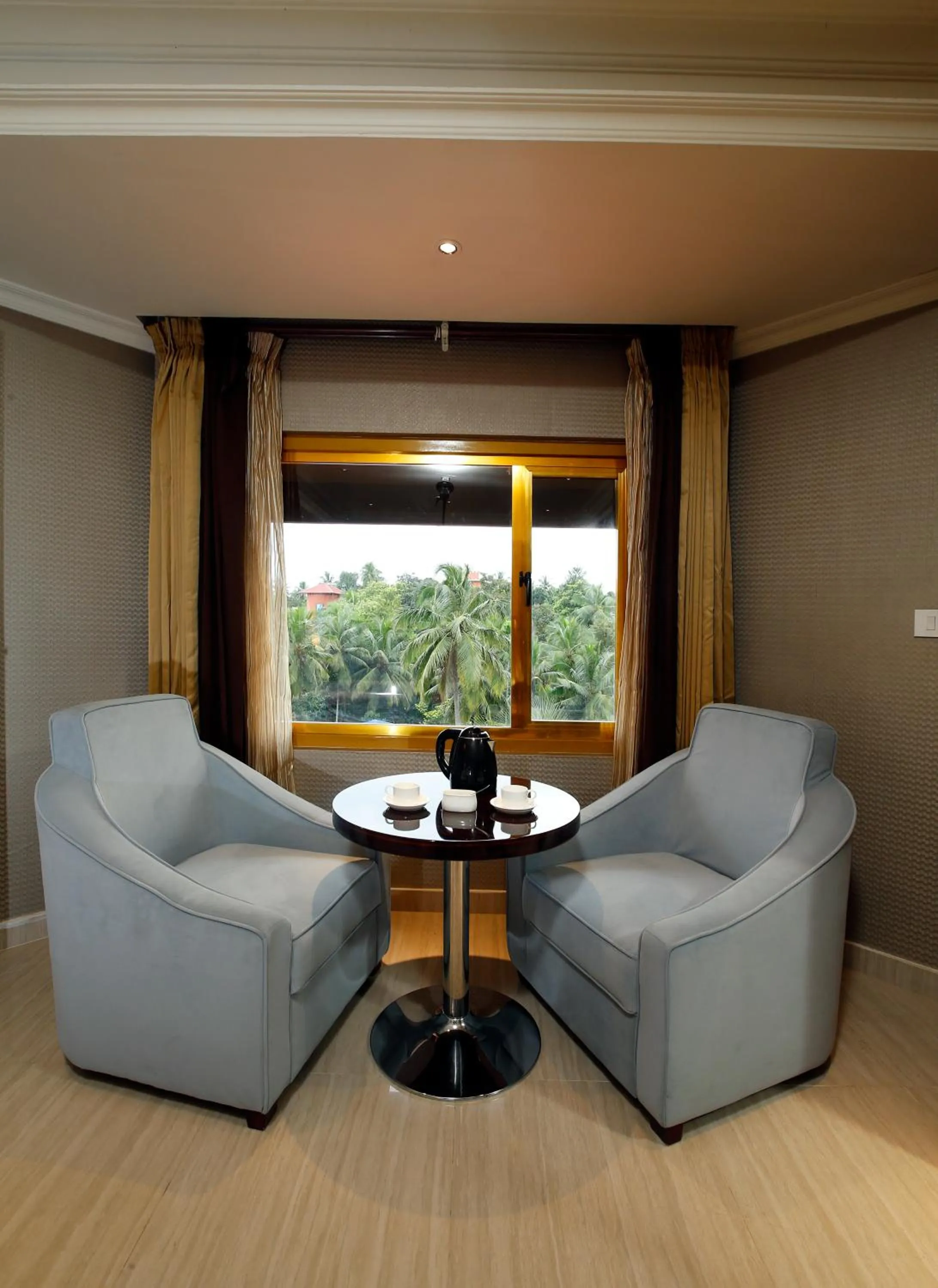 Food and drinks in Hotel Park Residency