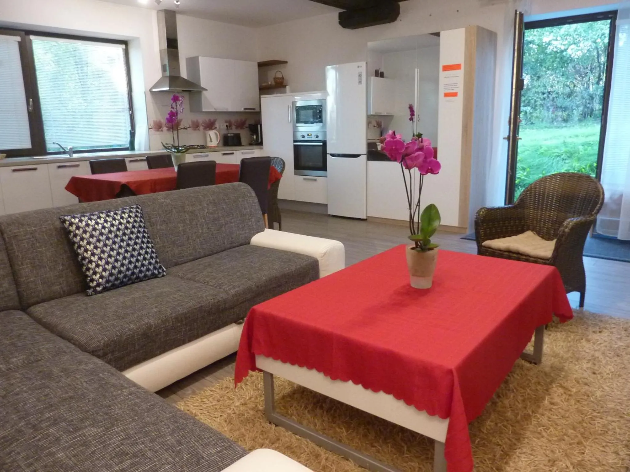 Veľký apartmán v rodinnom dvojdome, Free Parking