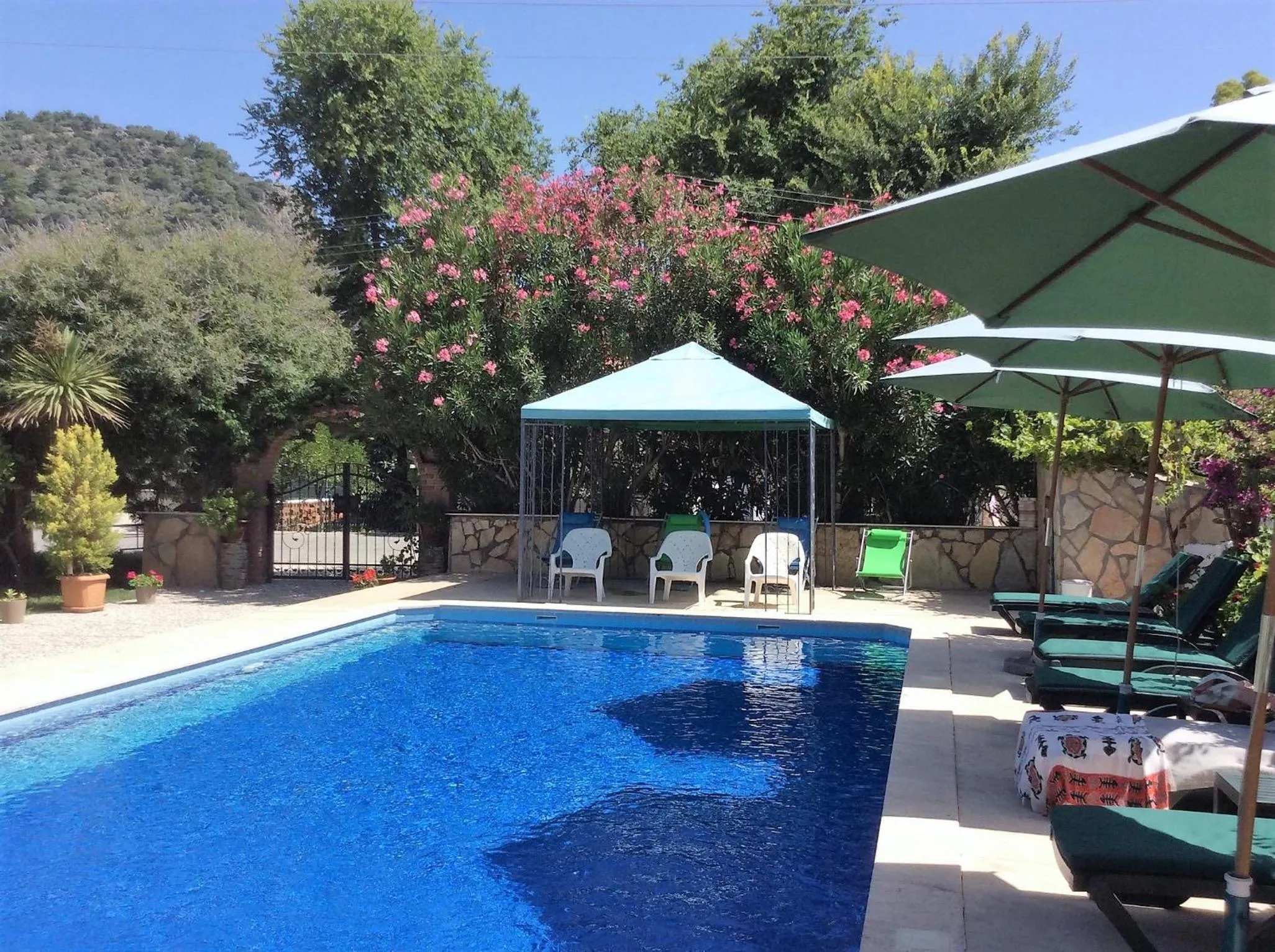 Swimming pool in Kilim Hotel