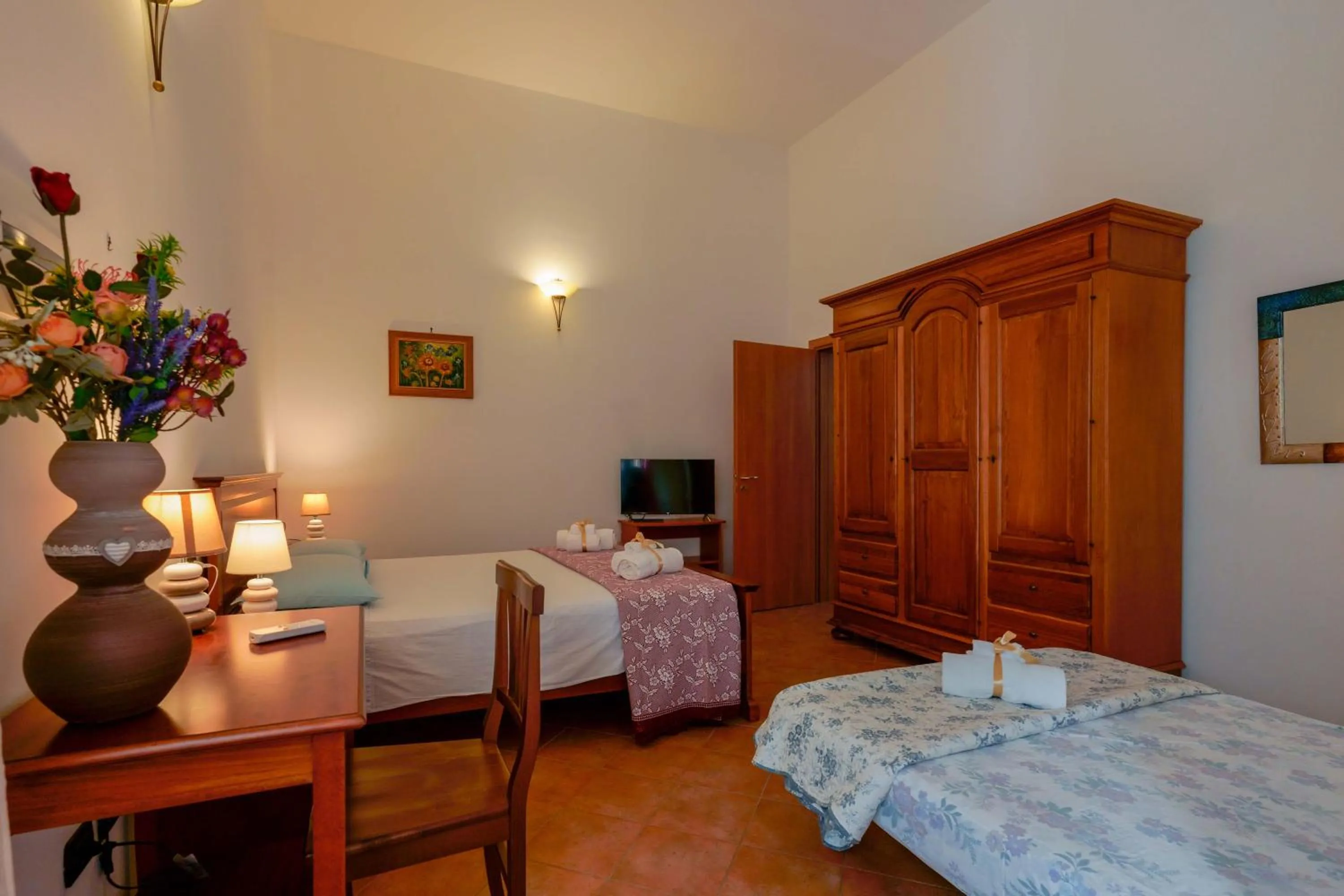 Bed in Antico Frantoio Cairoli B&B Exclusive Room