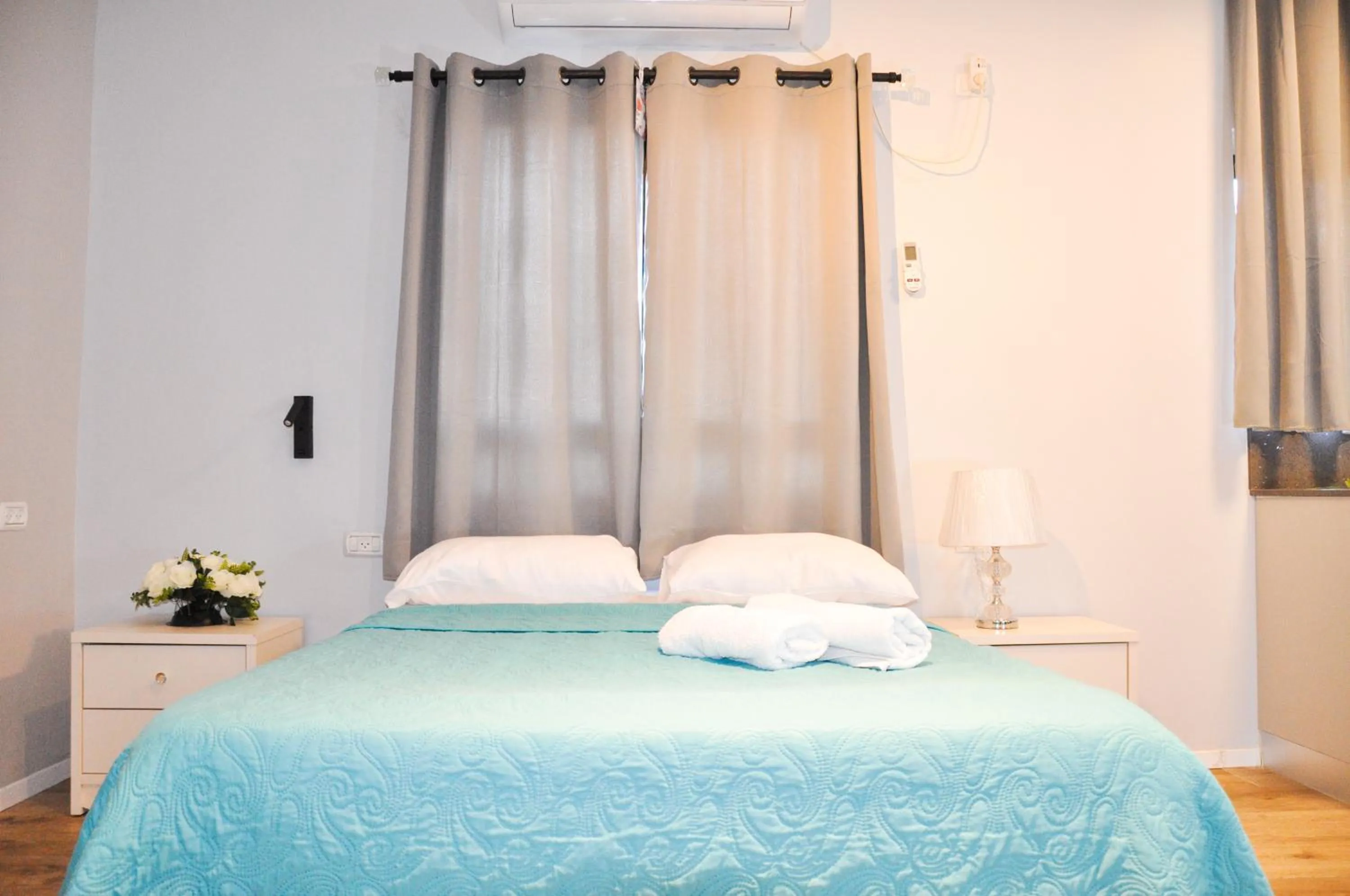 Studio (2 Adults) in Hotel Loui Talpiot