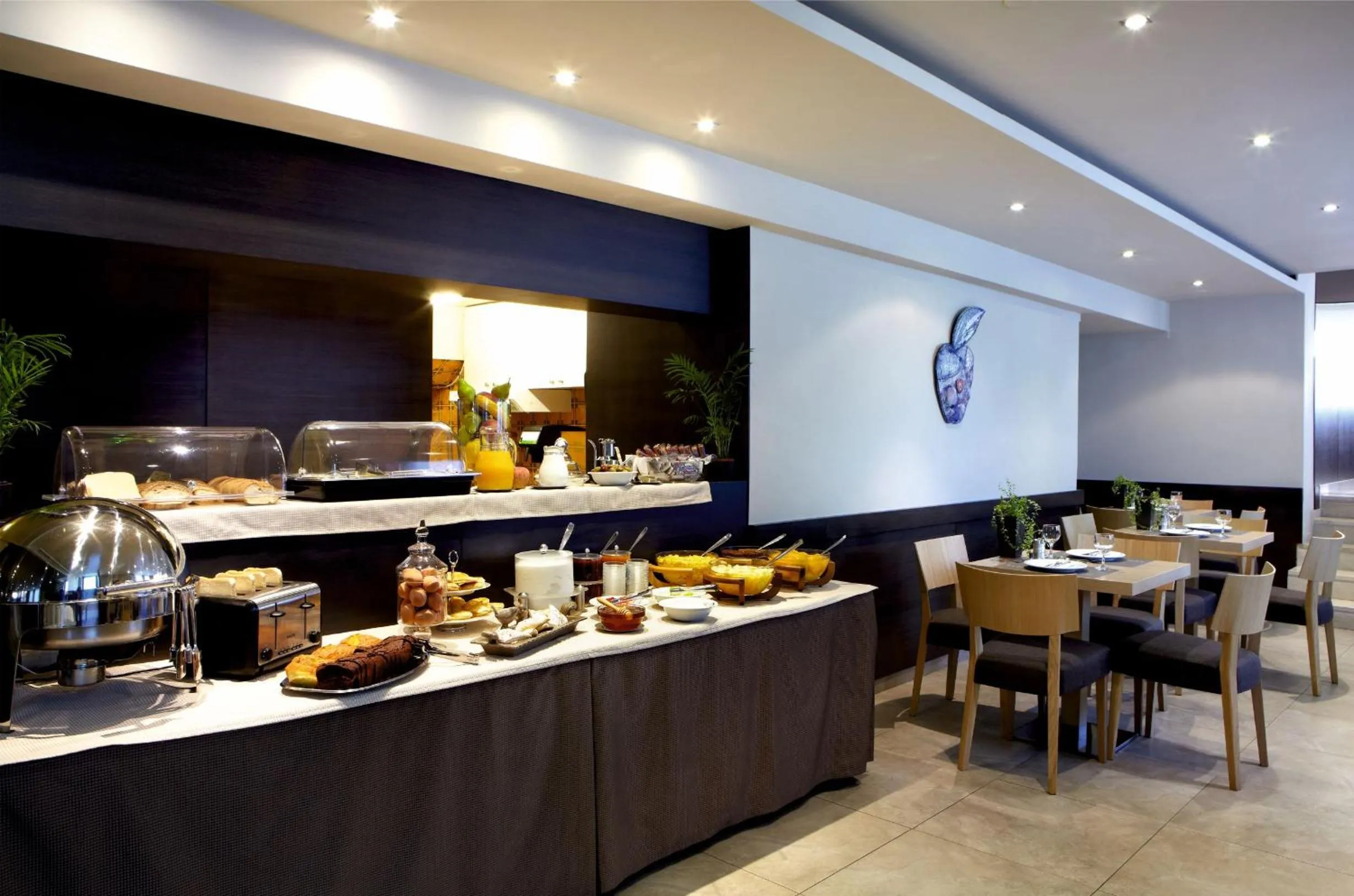 Restaurant/places to eat in Mouikis Hotel Kefalonia