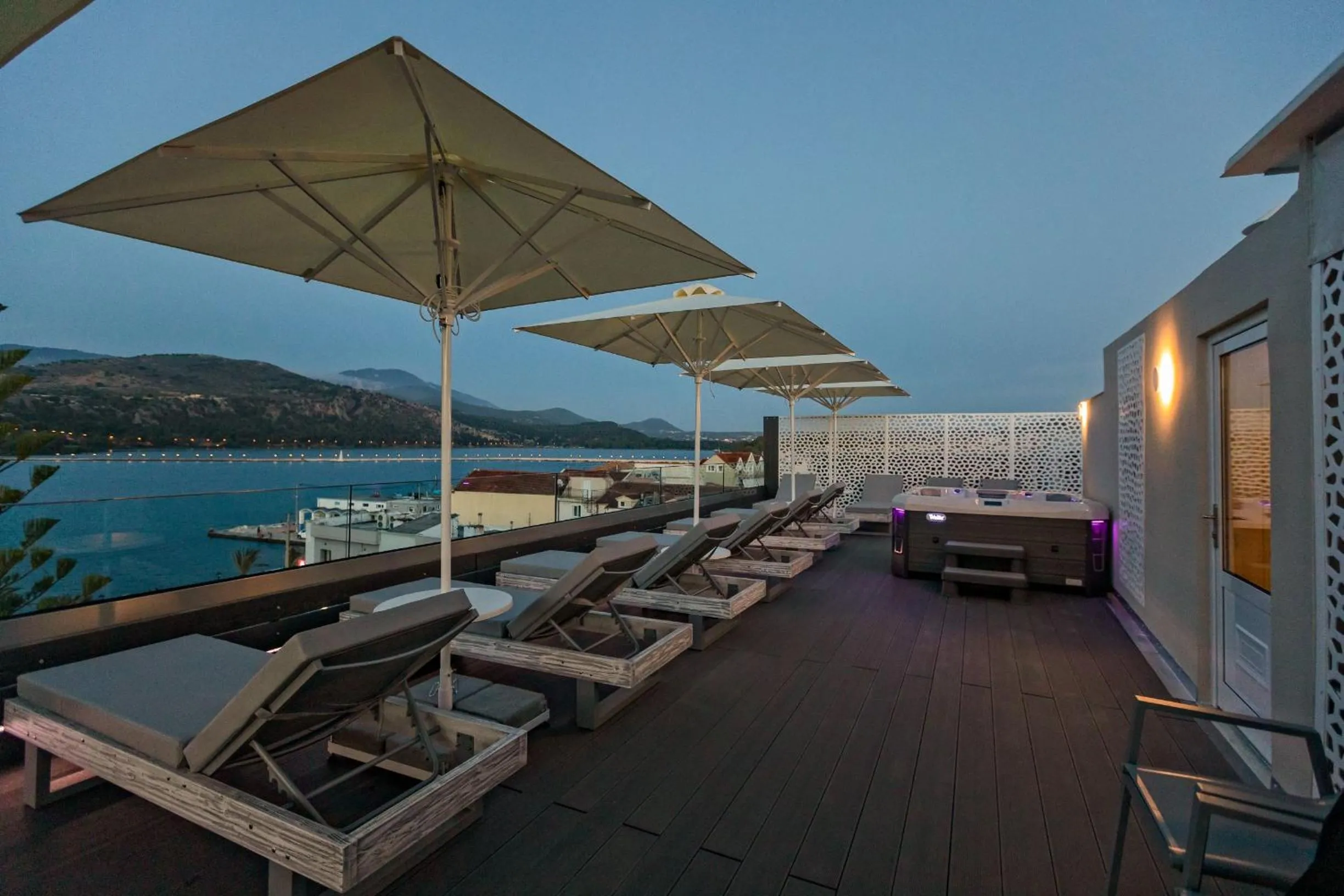 Hot Tub in Mouikis Hotel Kefalonia