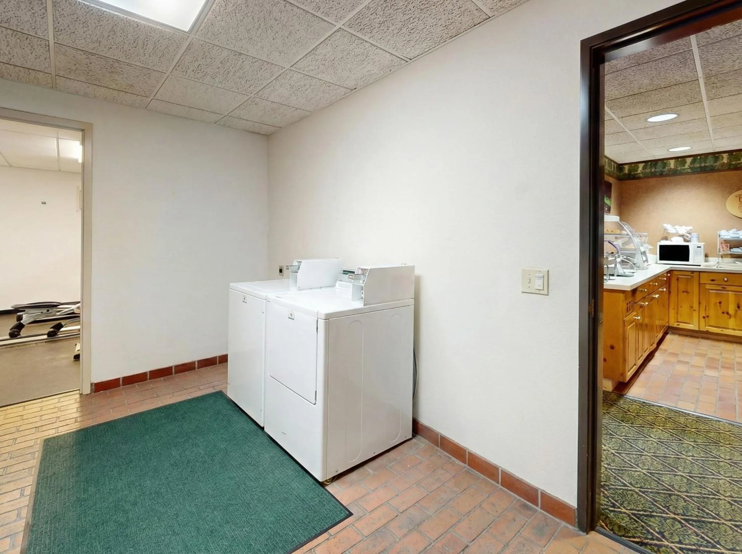 laundry in Pellston Lodge