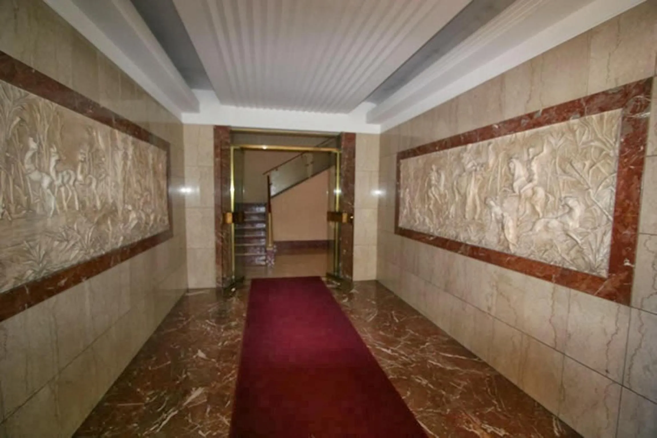 Facade/entrance in Domum Vaticani