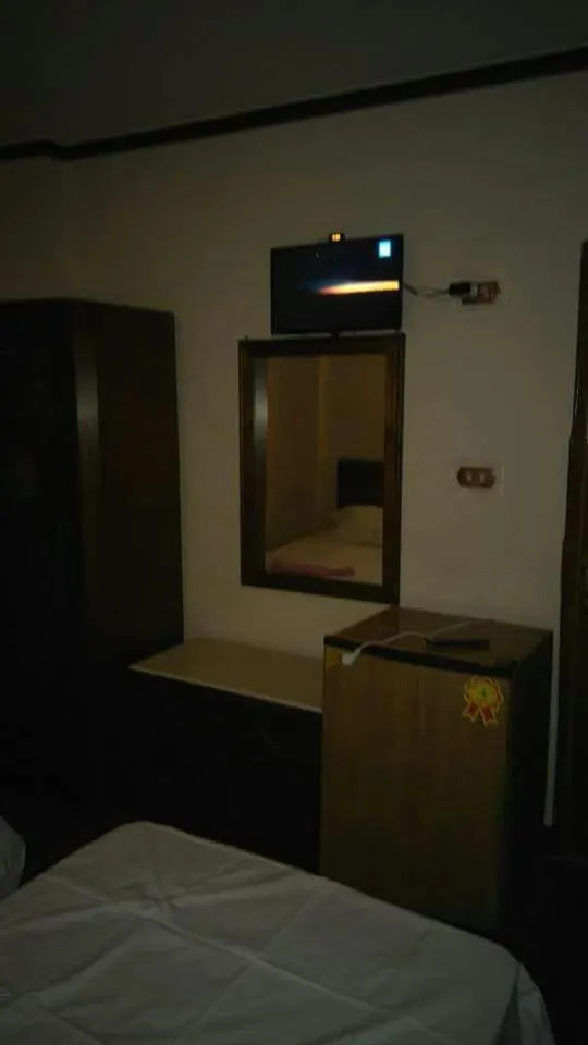 Bed in Ciao Hotel Cairo