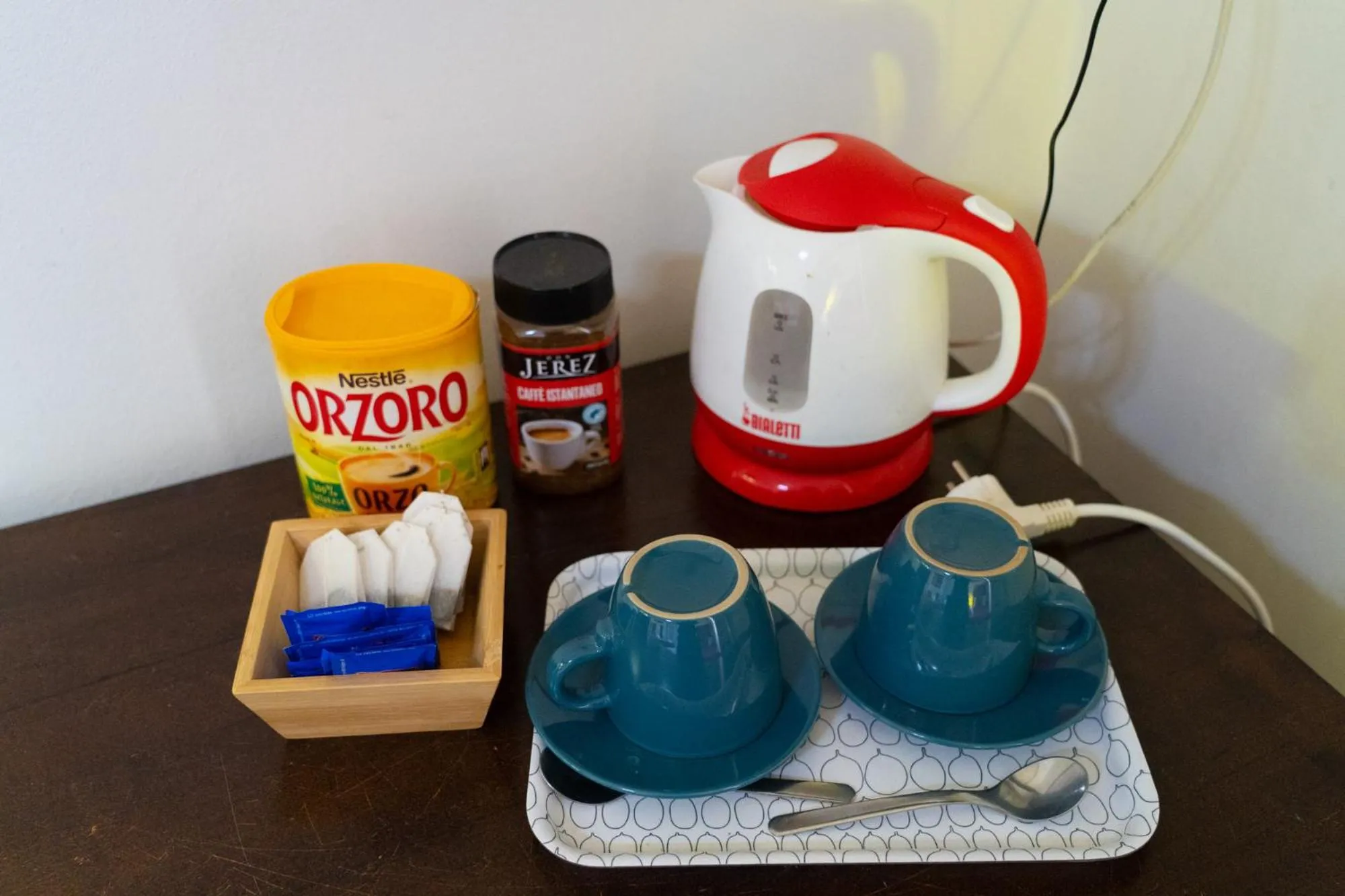 Coffee/tea facilities in B&B Opera