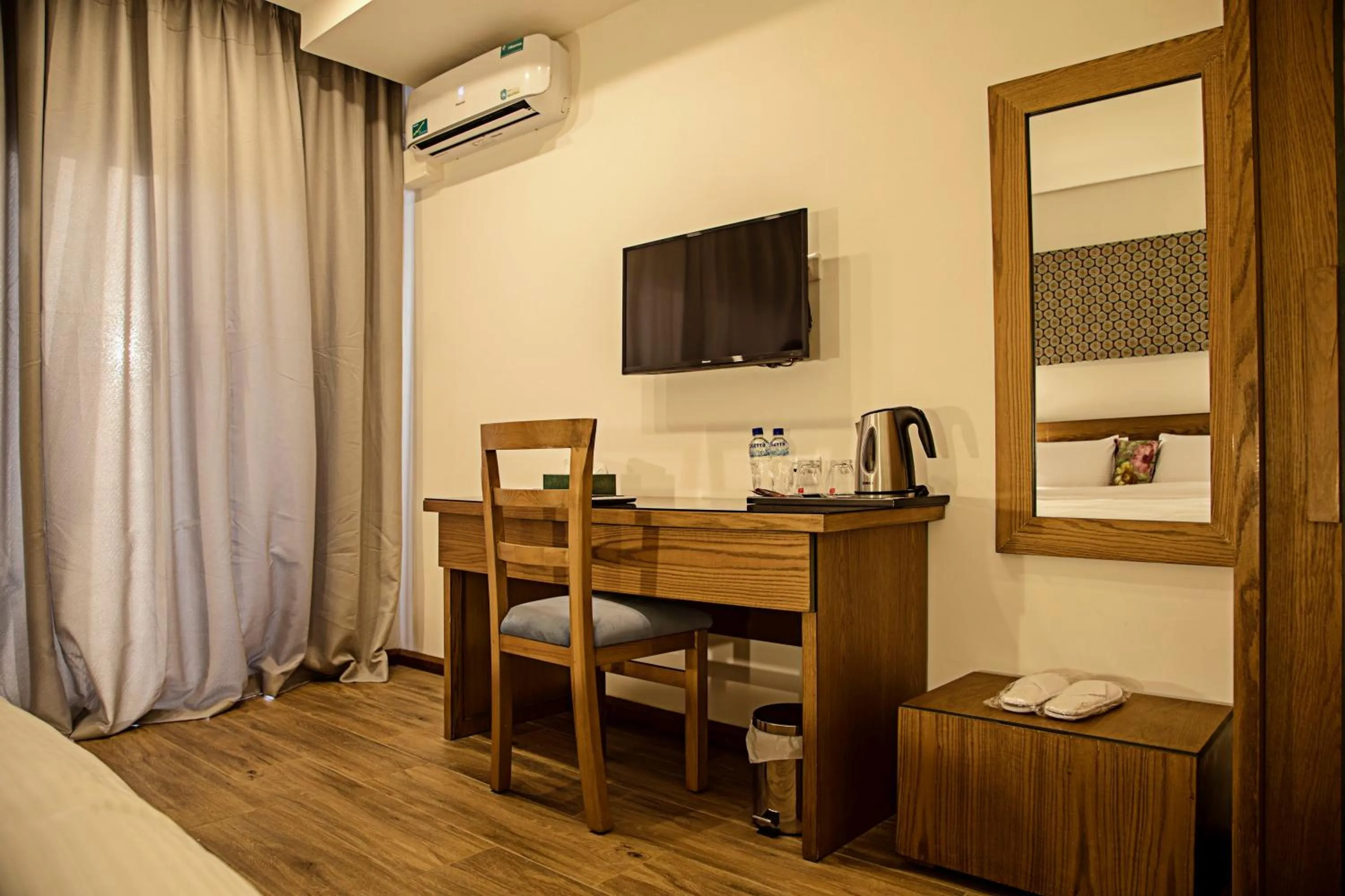 Bed in Sierra Palms Resort