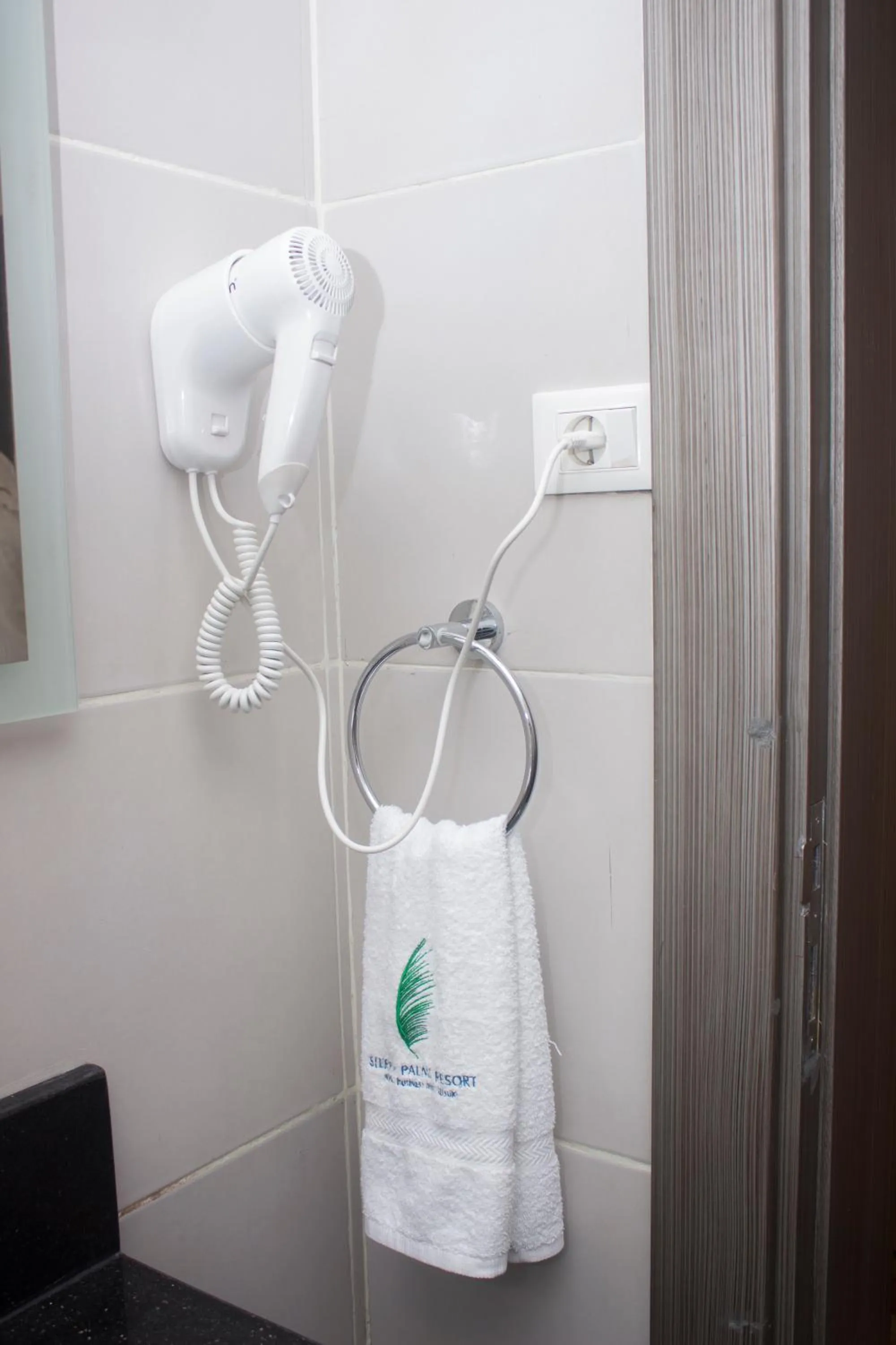 Toilet in Sierra Palms Resort