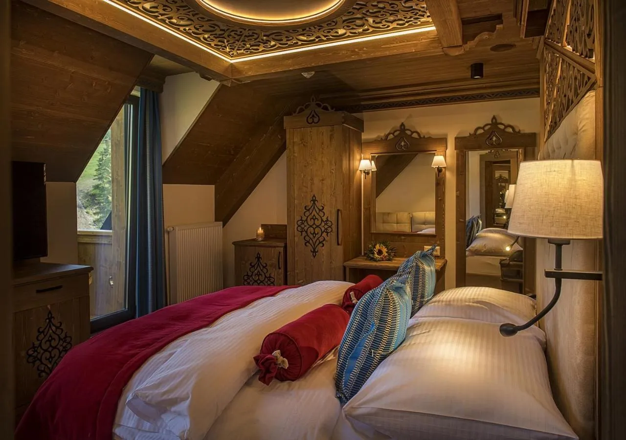 Balcony/Terrace, Bed in Grand Hotel**** Bachledka Strachan