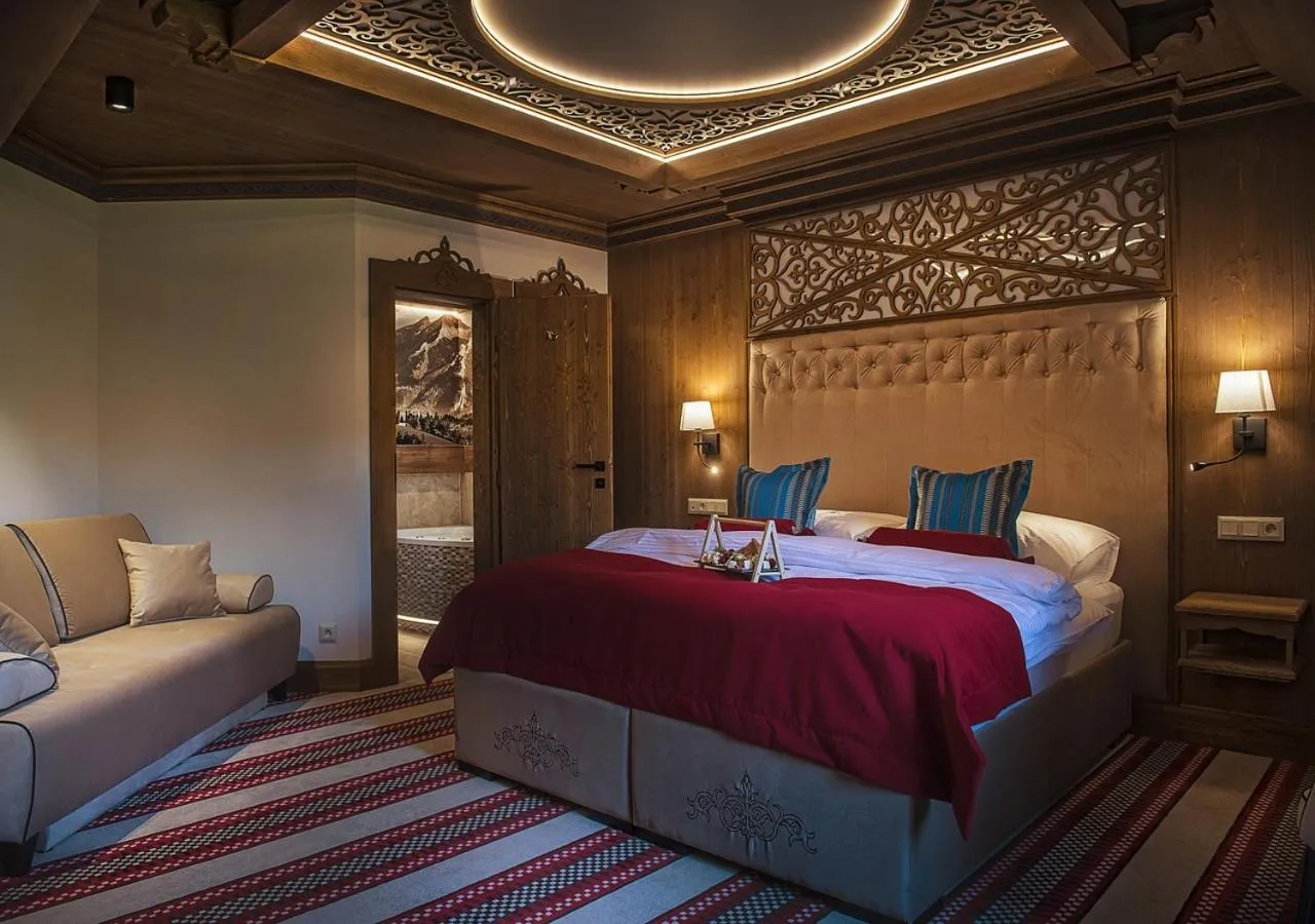 Balcony/Terrace, Bed in Grand Hotel**** Bachledka Strachan