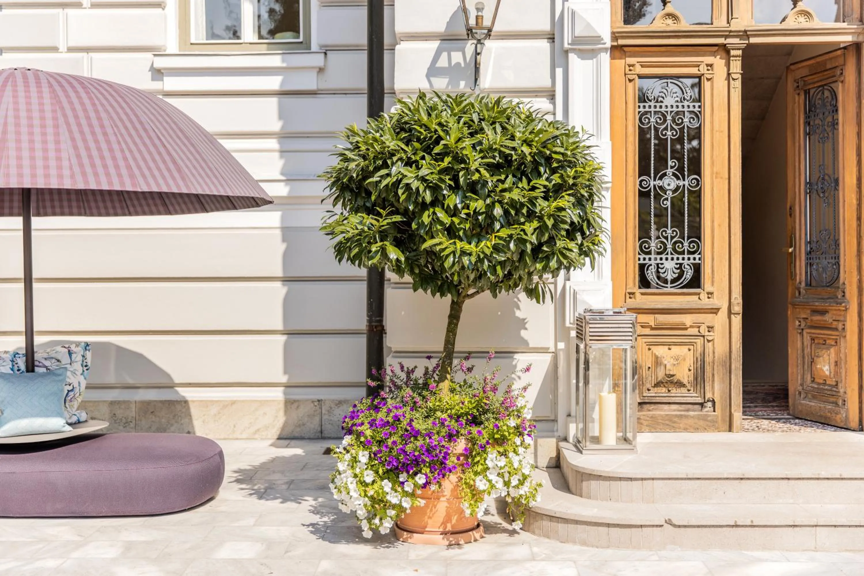 Property building in Dermuth Hotels – Parkvilla Wörth