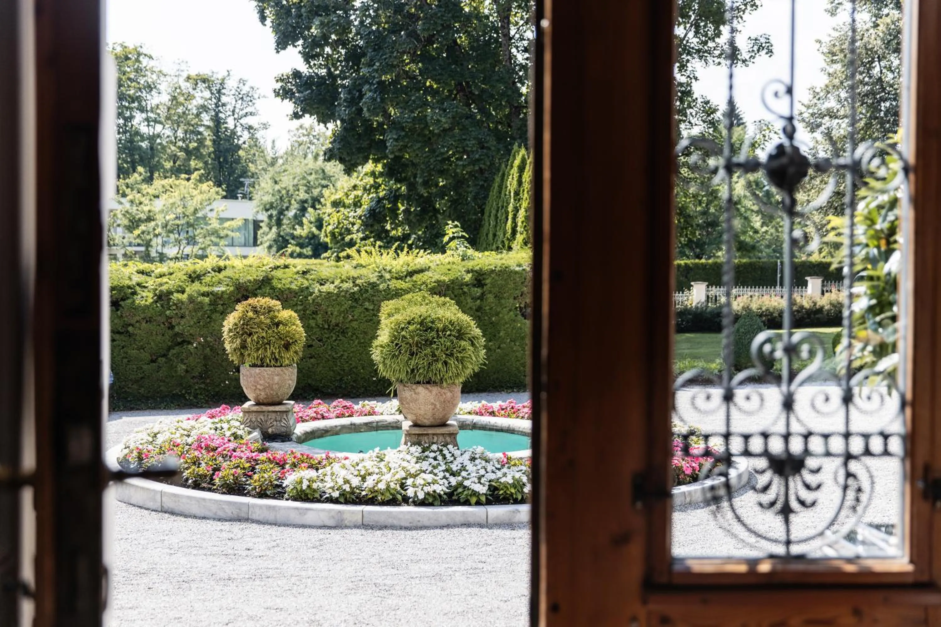 Garden in Dermuth Hotels – Parkvilla Wörth