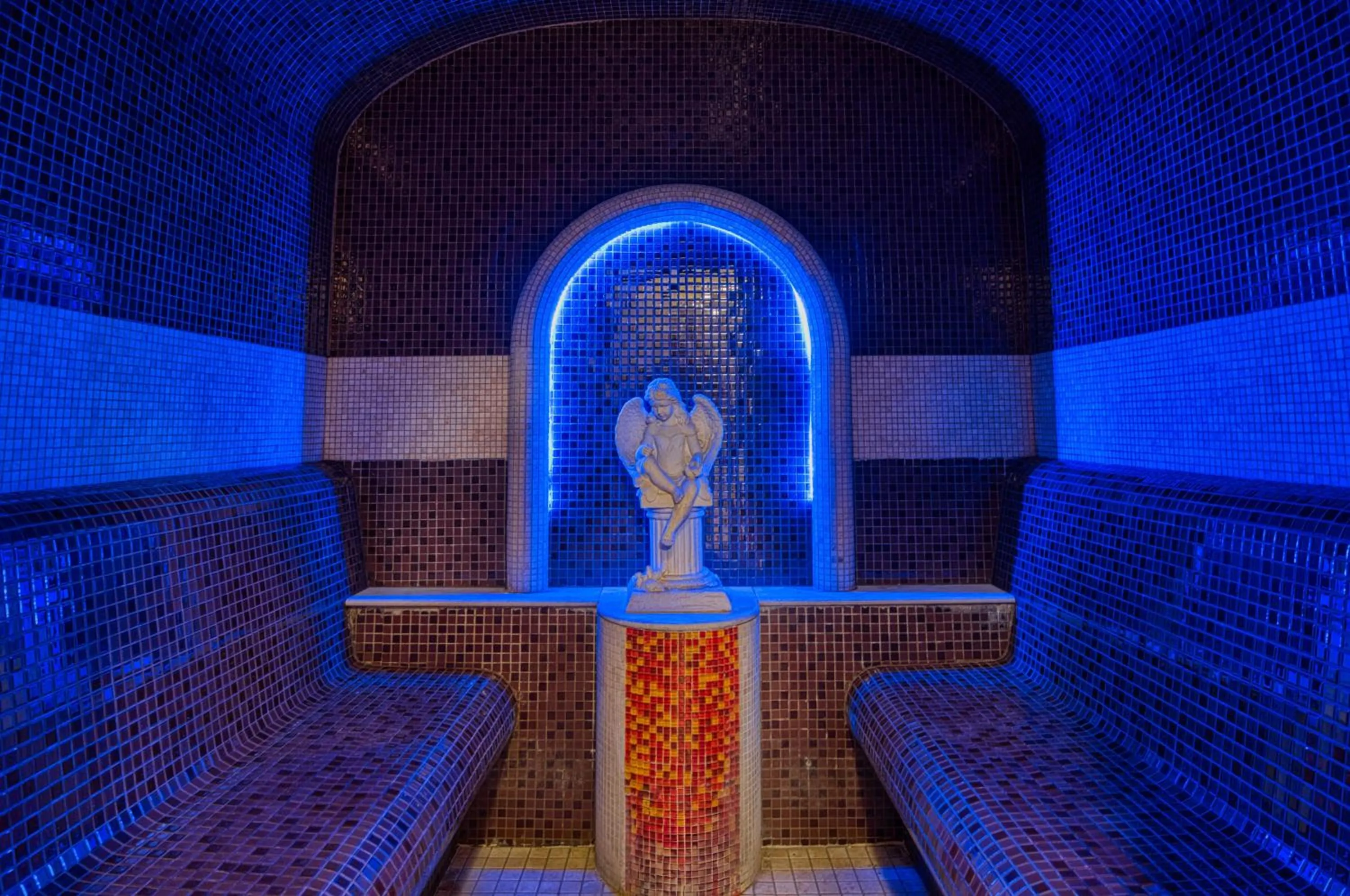 Steam room in Hotel Bellevue Esztergom