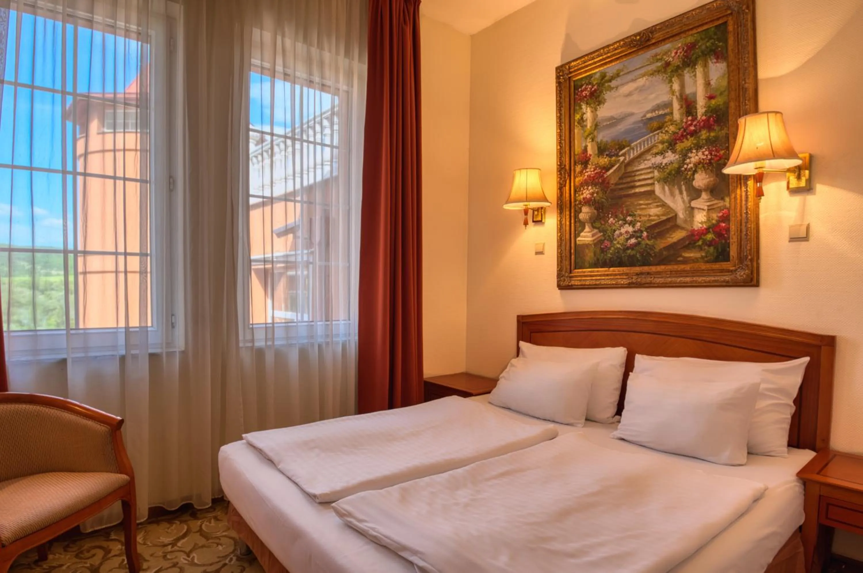 Bed in Hotel Bellevue Esztergom