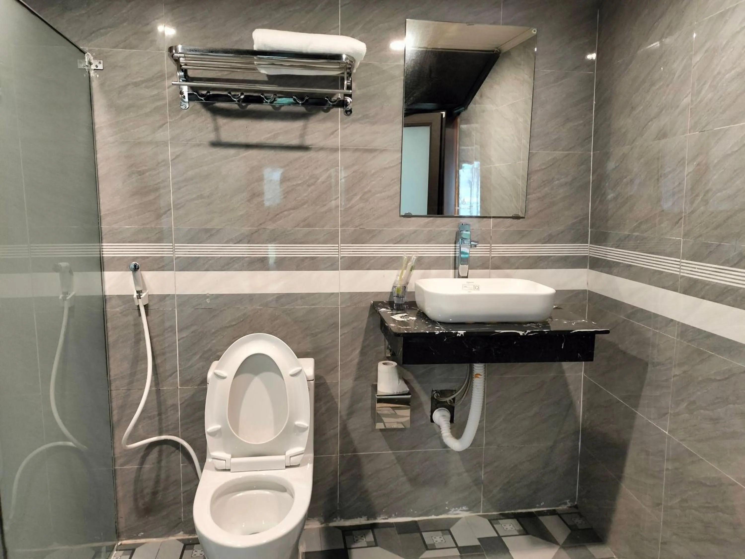 Toilet in Carambola Bungalow