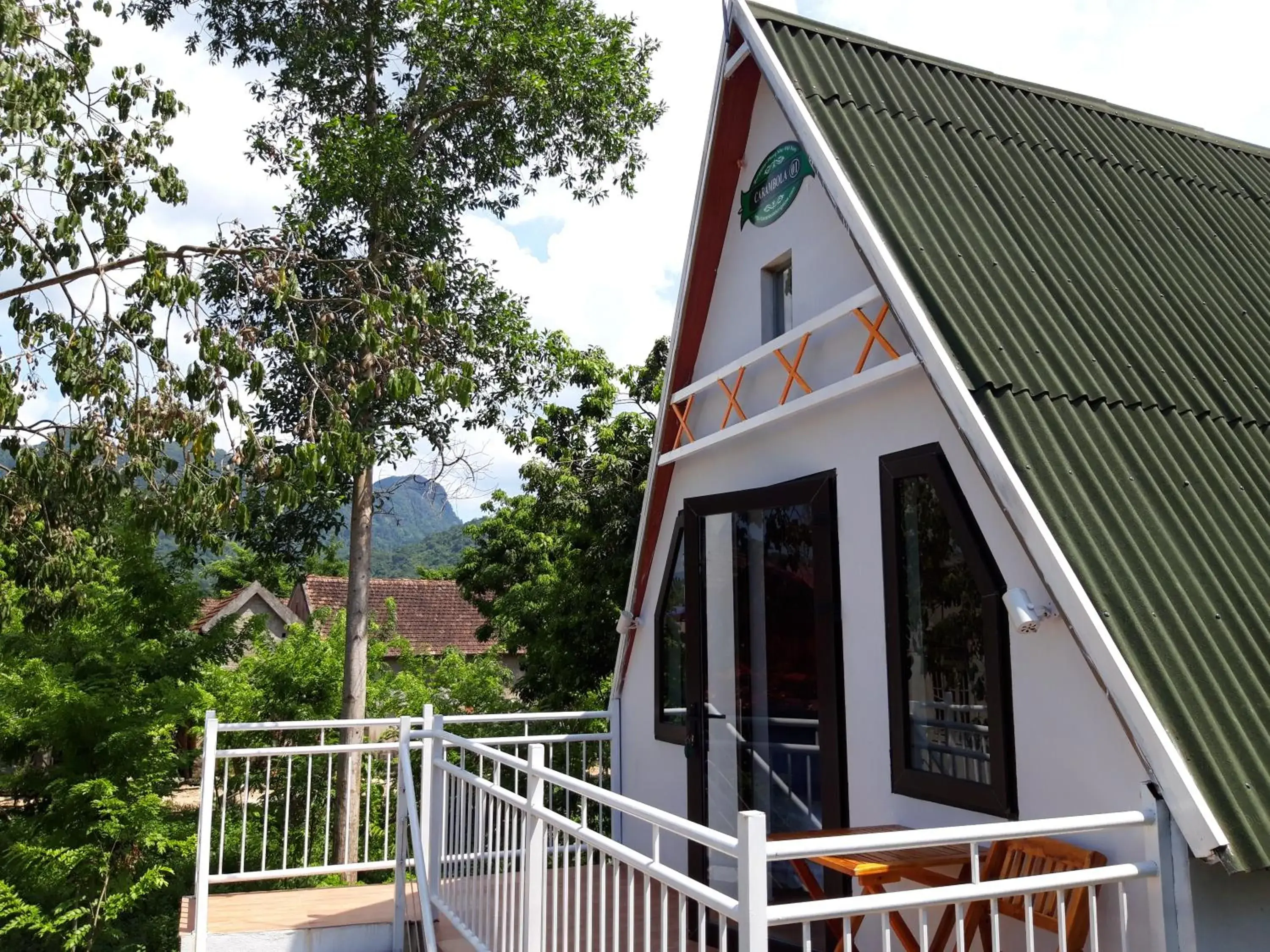 Private Bungalow with Balcony and Mountain View - single occupancy in Carambola Bungalow Private Bungalow with Balcony and Mountain View - single occupancy in Carambola Bungalow