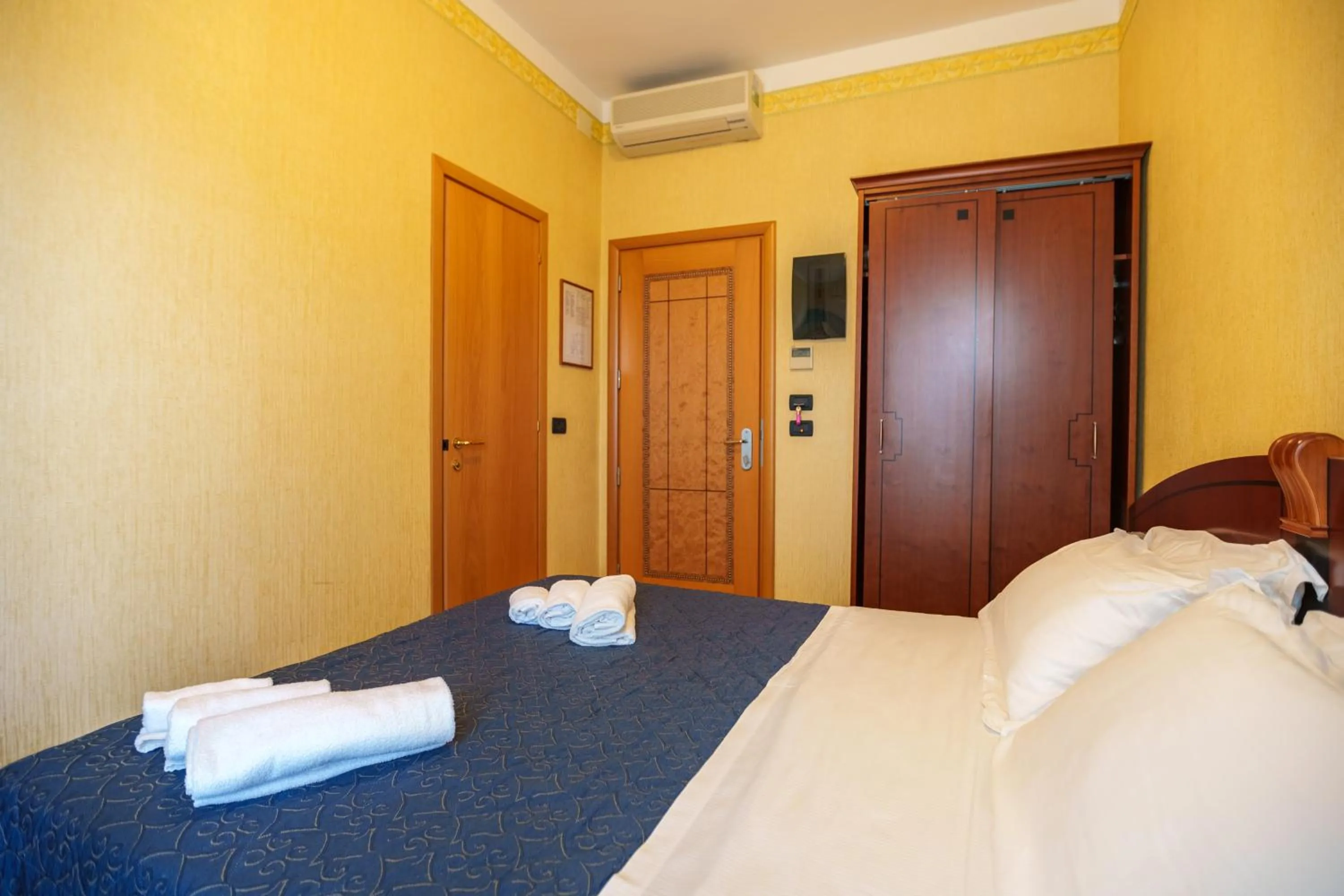 Bed in Hotel Rex Rimini